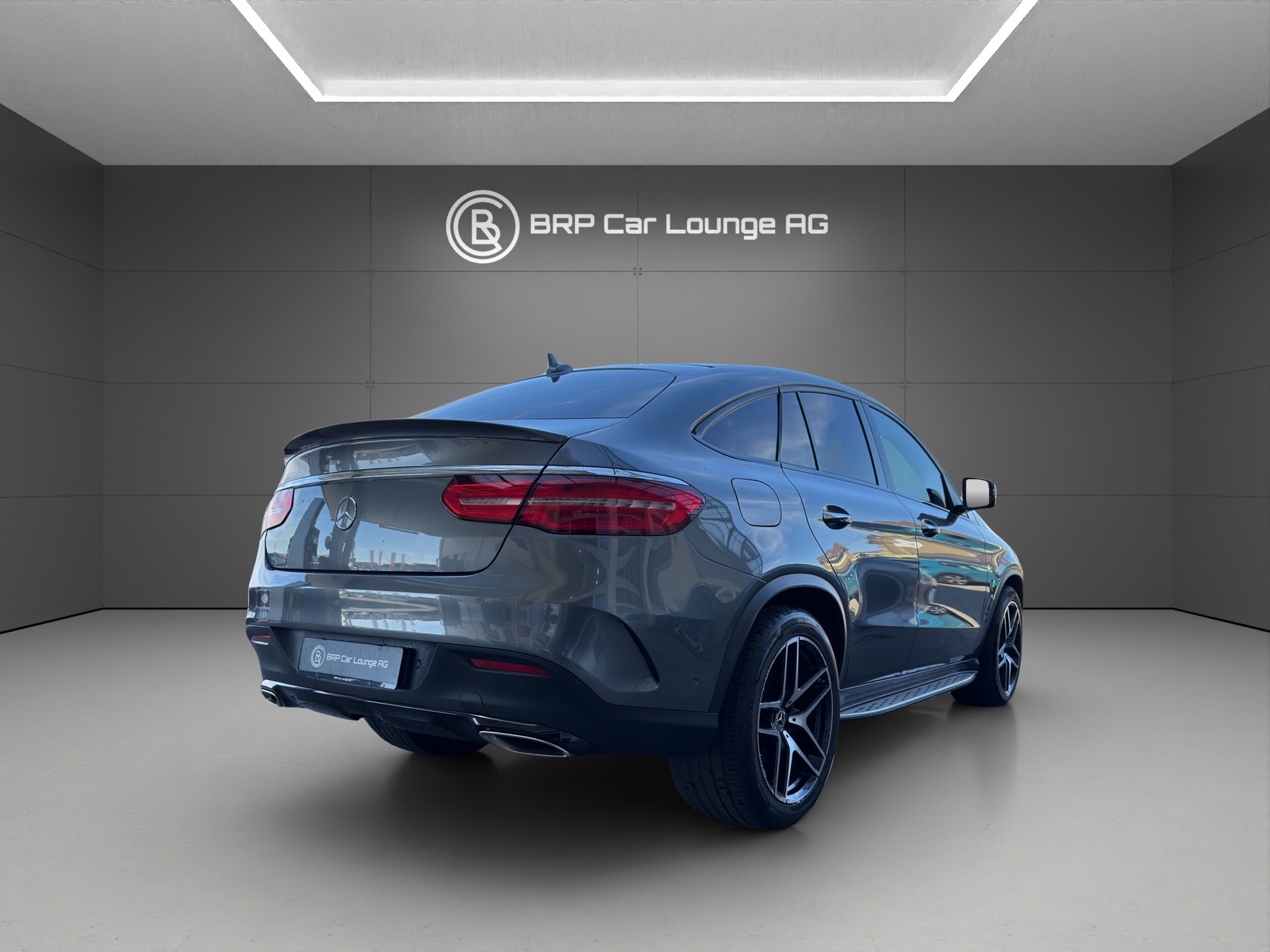 MERCEDES-BENZ GLE Coupé 400 * AMG Line * frisch ab Service * neue Reifen *-image-4