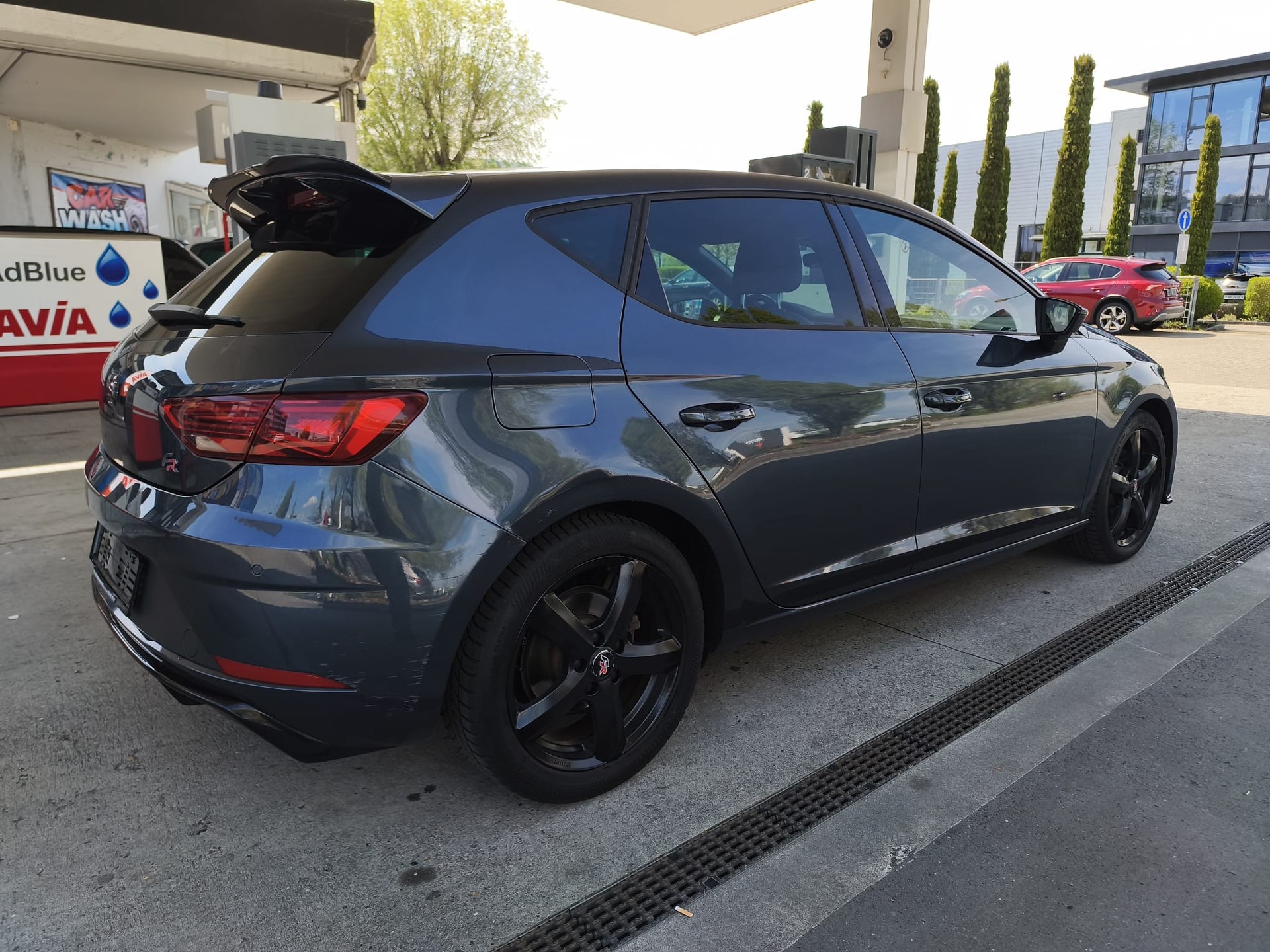 SEAT Leon 2.0 TSI FR DSG-image-3