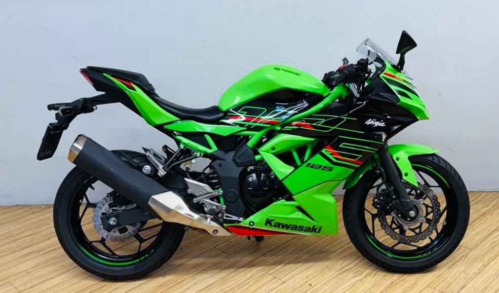 KAWASAKI Ninja 125-image-1
