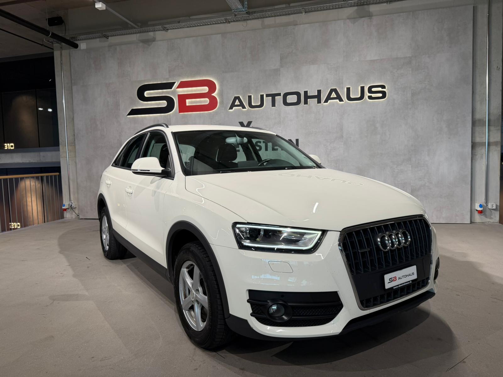 AUDI Q3 2.0 TFSI quattro S-tronic-showroom-element-2