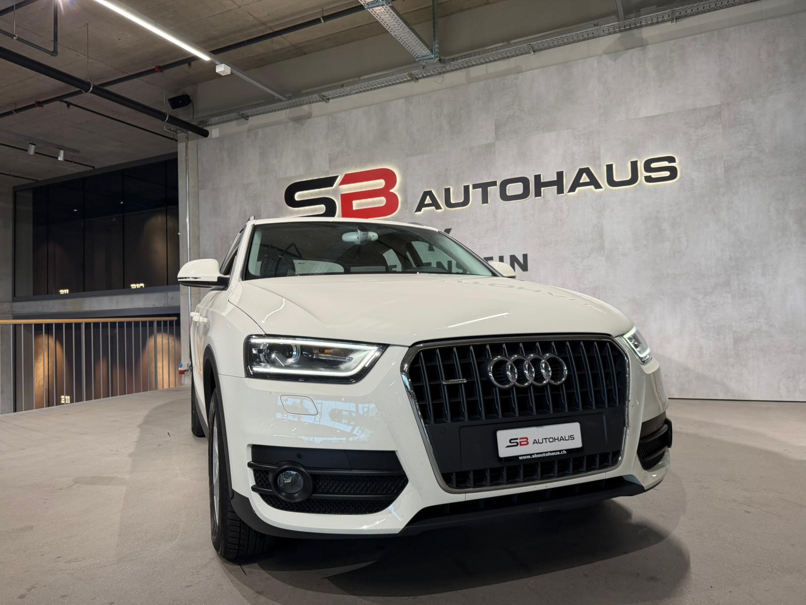 AUDI Q3 2.0 TFSI quattro S-tronic-showroom-element-1