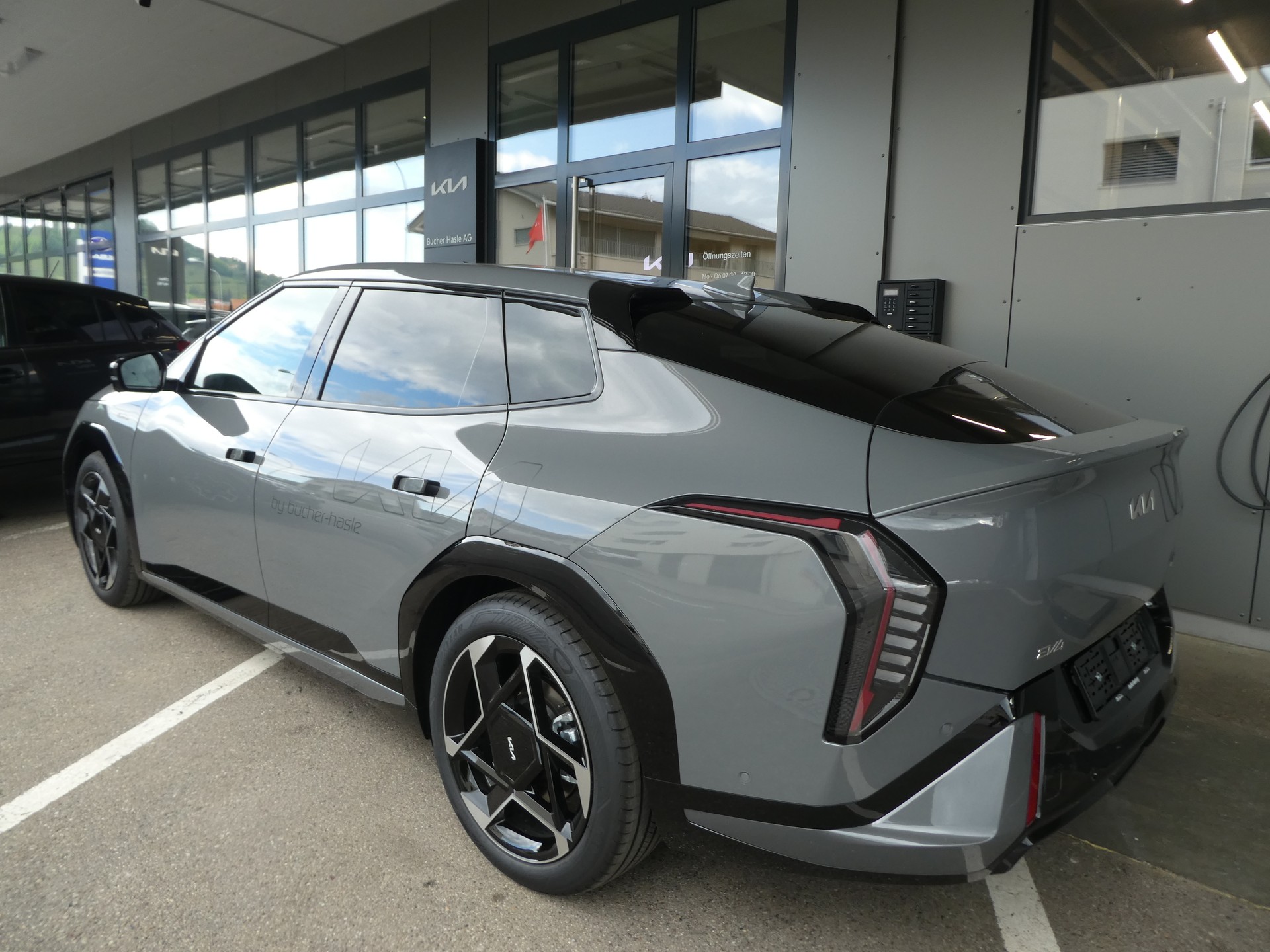 KIA EV4 81,4 kWh GT-Line Fastback-image-3