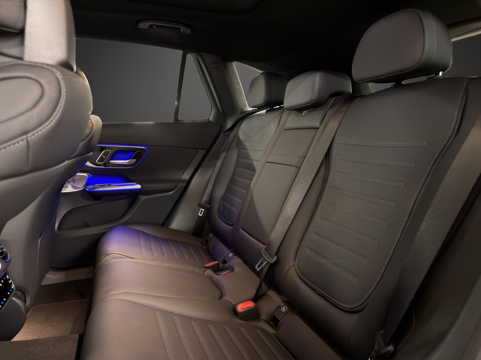 MERCEDES-BENZ GLC 220 d 4Matic 9G-Tronic-image-14