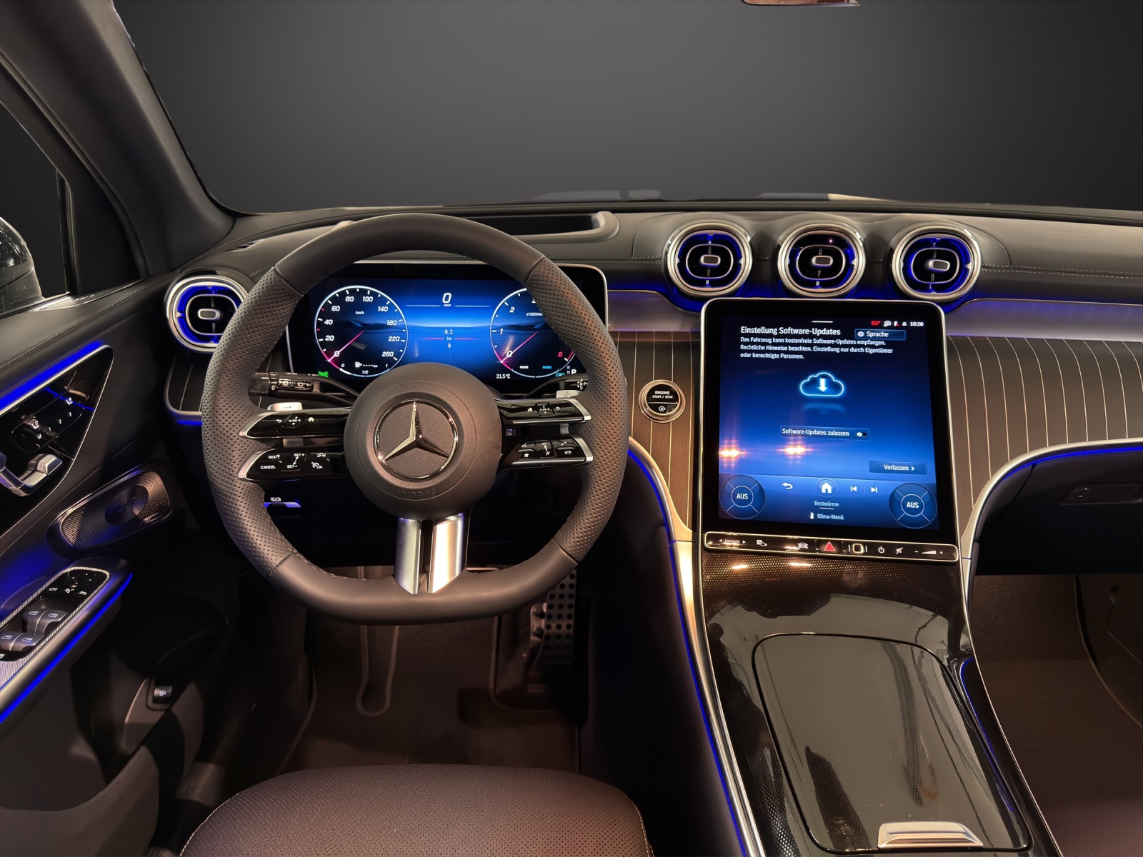 MERCEDES-BENZ GLC 220 d 4Matic 9G-Tronic-image-10
