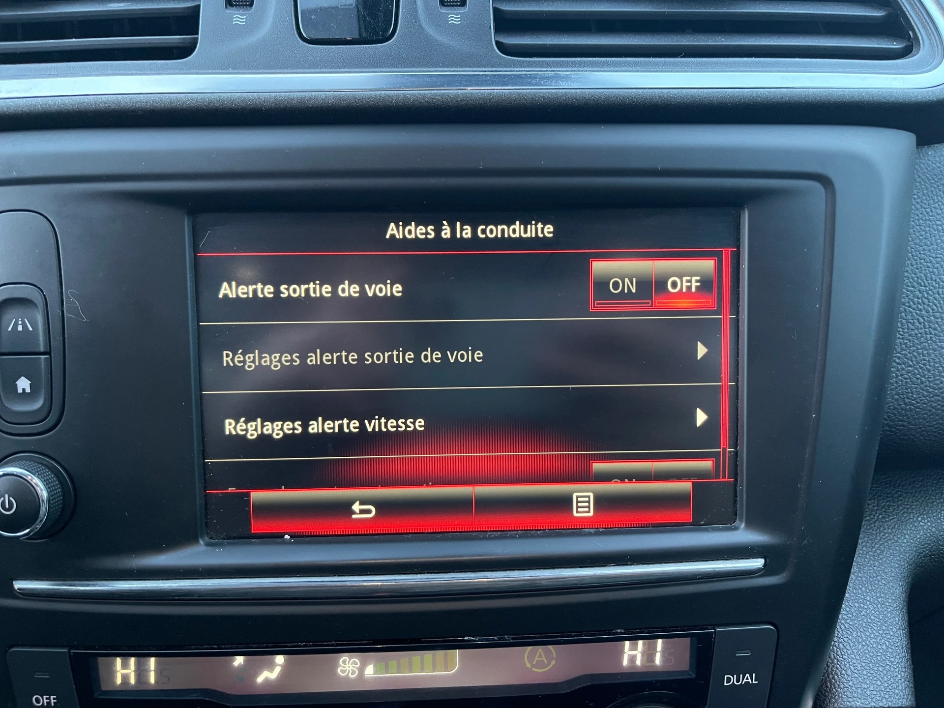 RENAULT Kadjar 1.6 dCi S-Edition 4x4-image-10