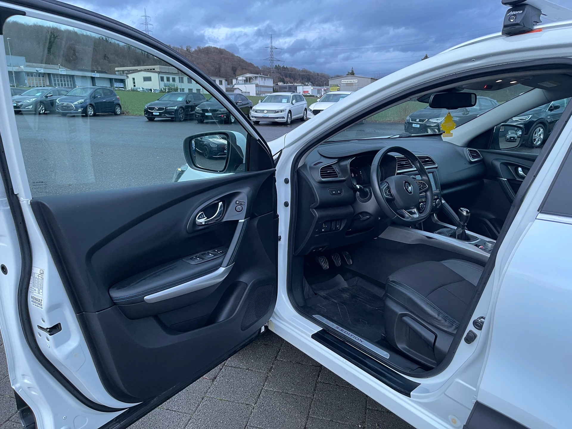 RENAULT Kadjar 1.6 dCi S-Edition 4x4-image-6