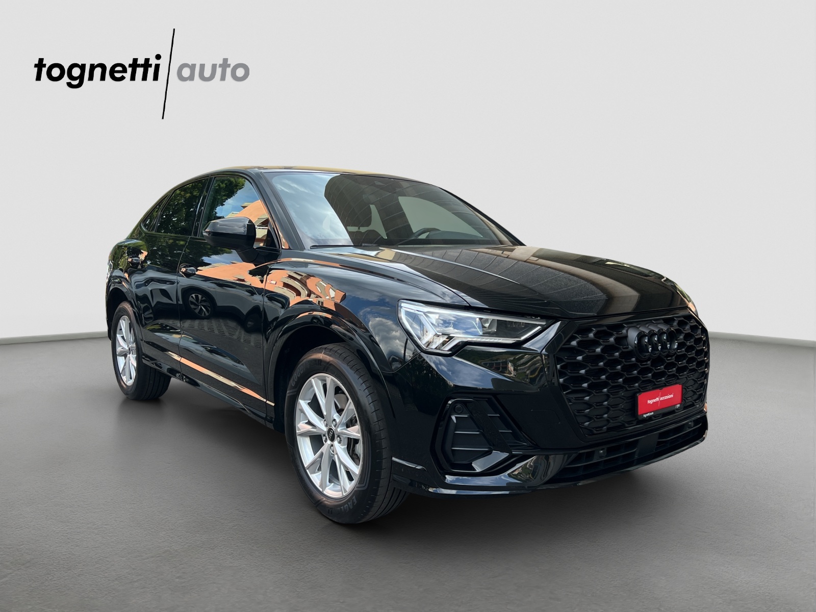 AUDI Q3 Sportback 35 TFSI S line Attraction S-tronic-showroom-element-1