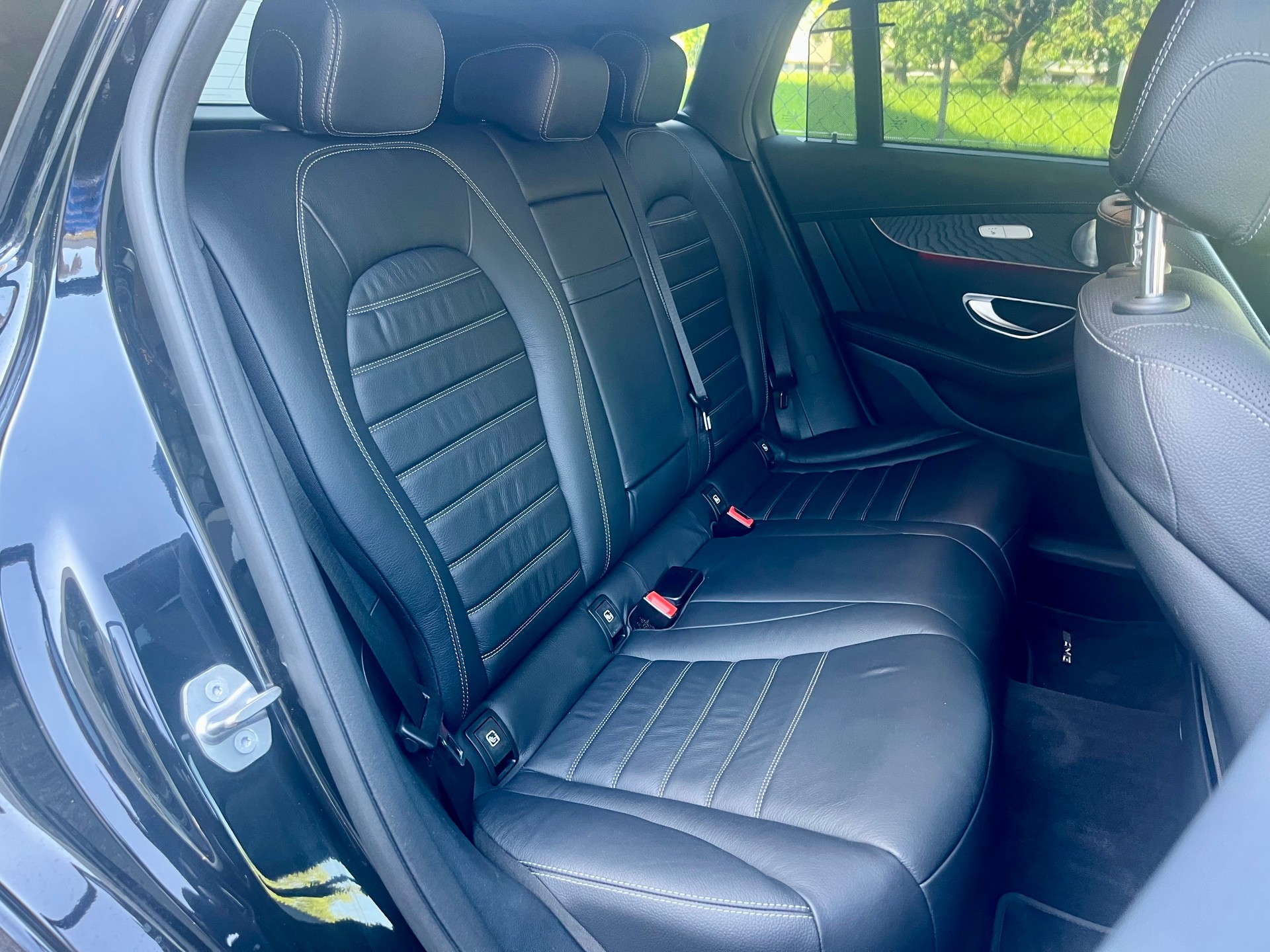 MERCEDES-BENZ EQC 400 AMG Line 4Matic-image-29