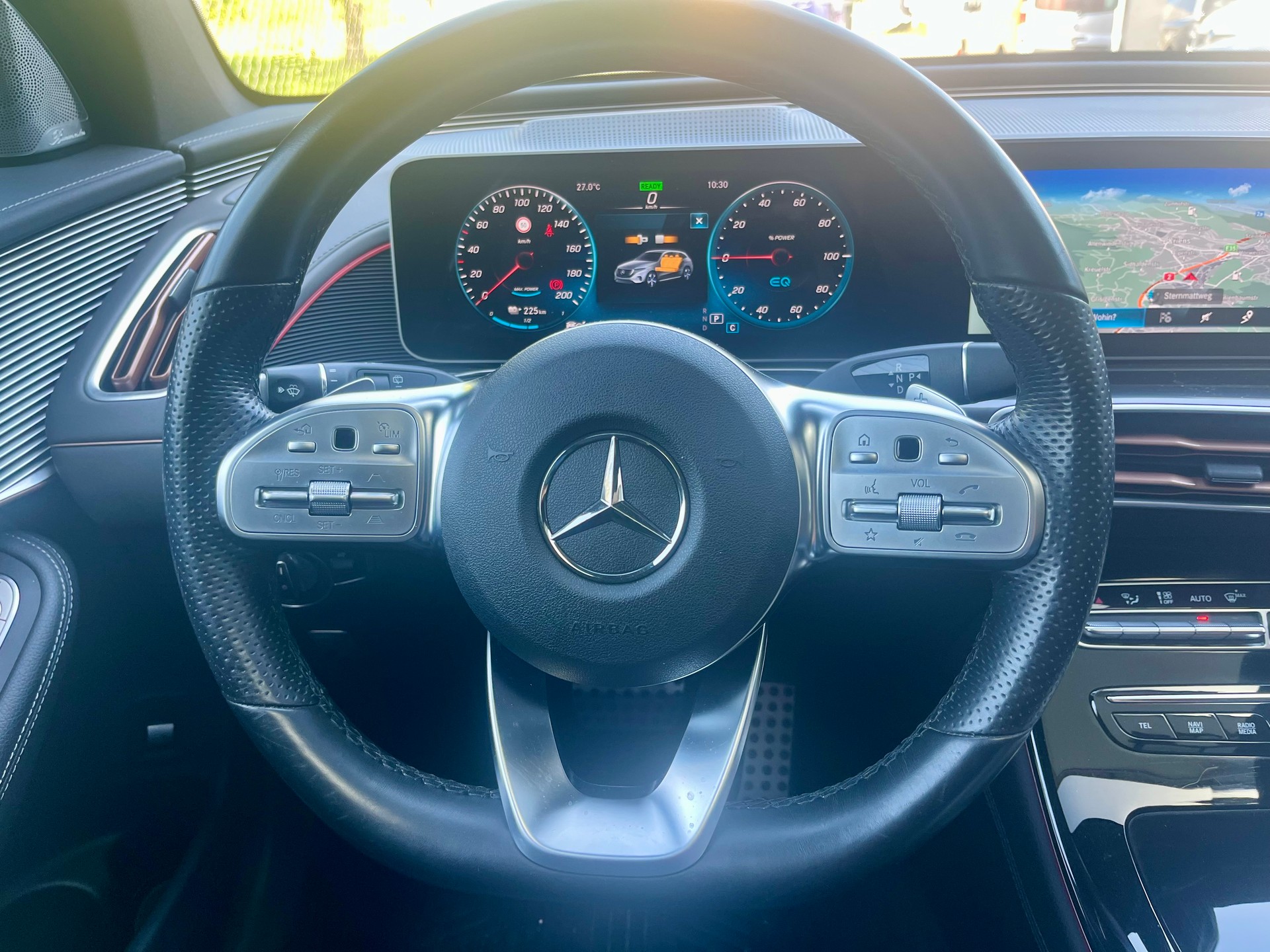 MERCEDES-BENZ EQC 400 AMG Line 4Matic-image-21
