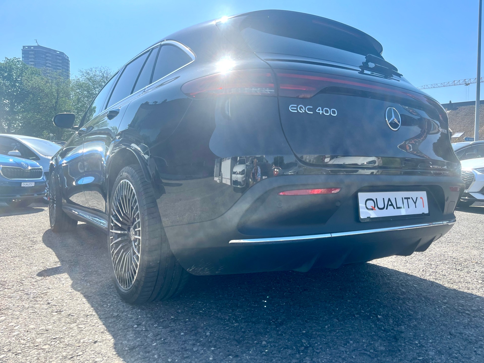 MERCEDES-BENZ EQC 400 AMG Line 4Matic-image-10