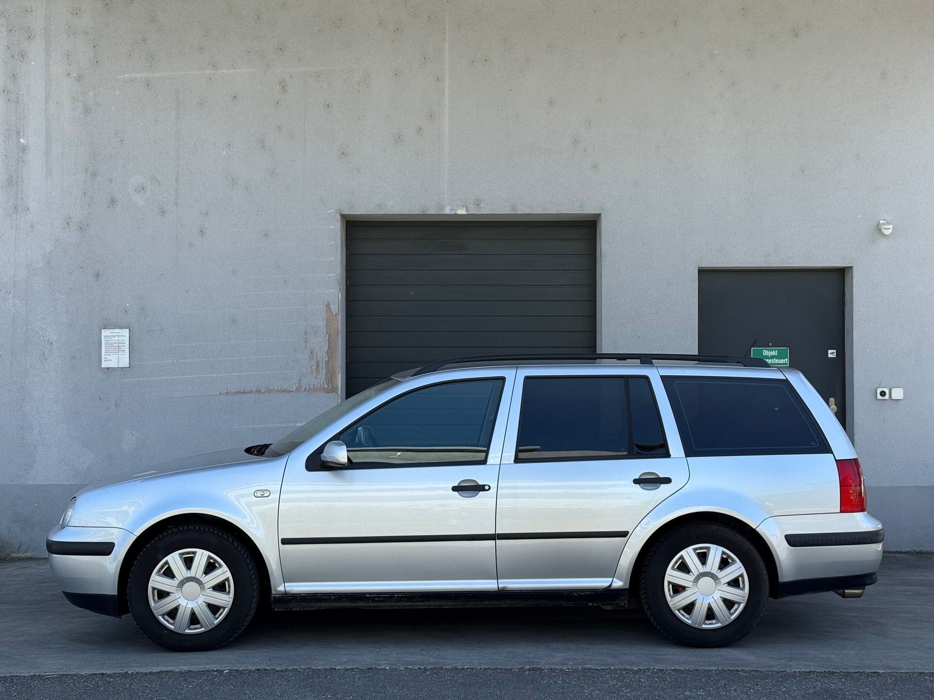 VW Golf Variant 1.9 TDI PD 4Motion-showroom-element-1