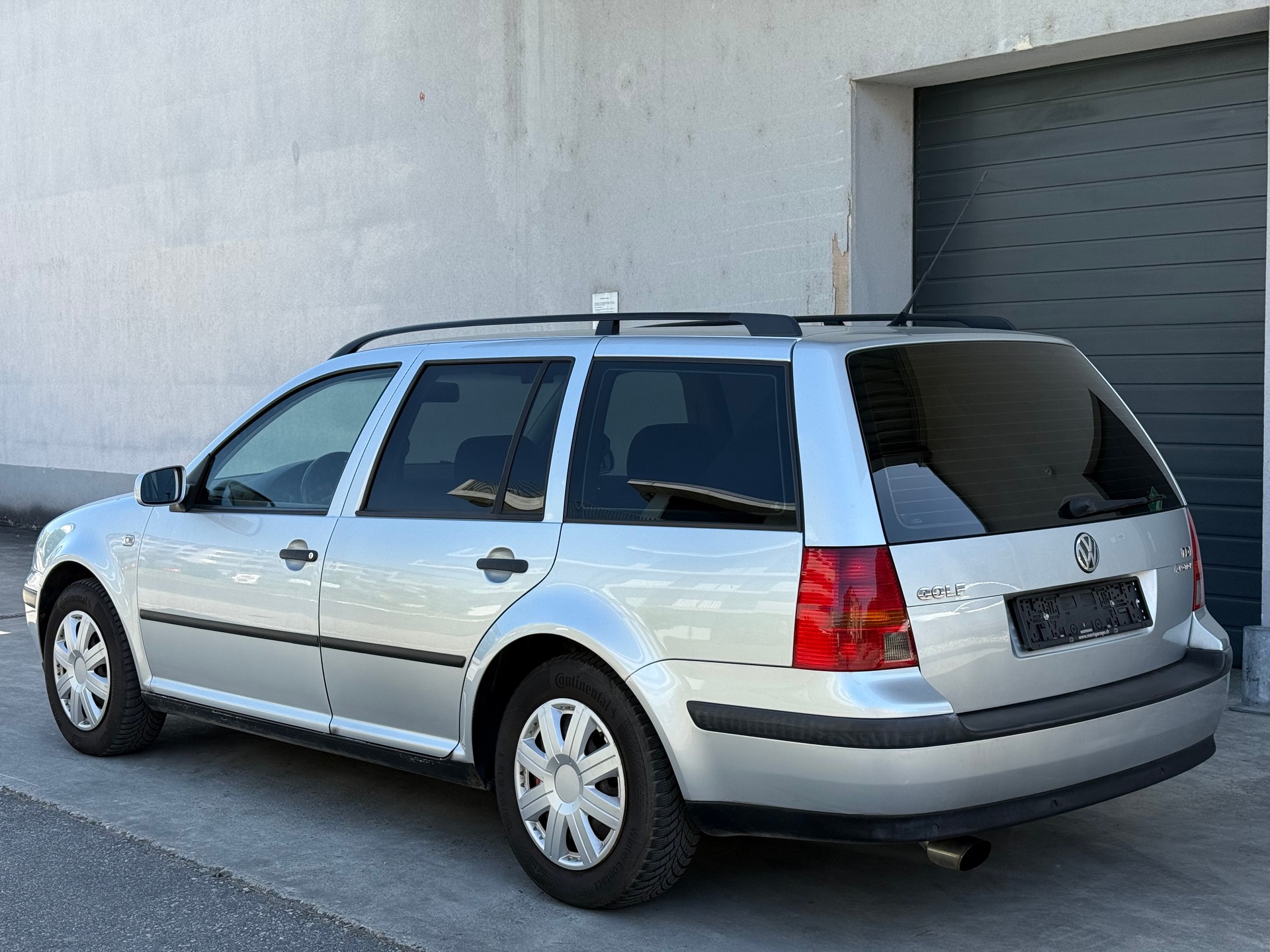 VW Golf Variant 1.9 TDI PD 4Motion-showroom-element-3