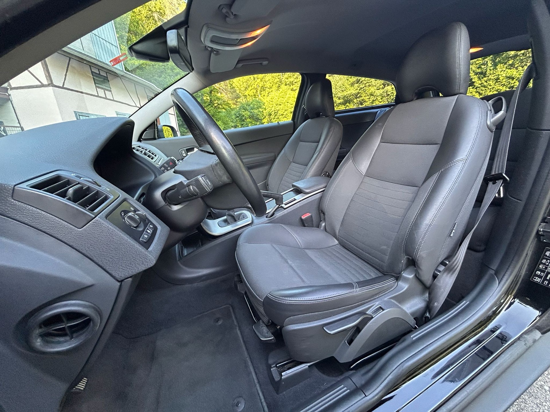 VOLVO C30 1.6D-image-13