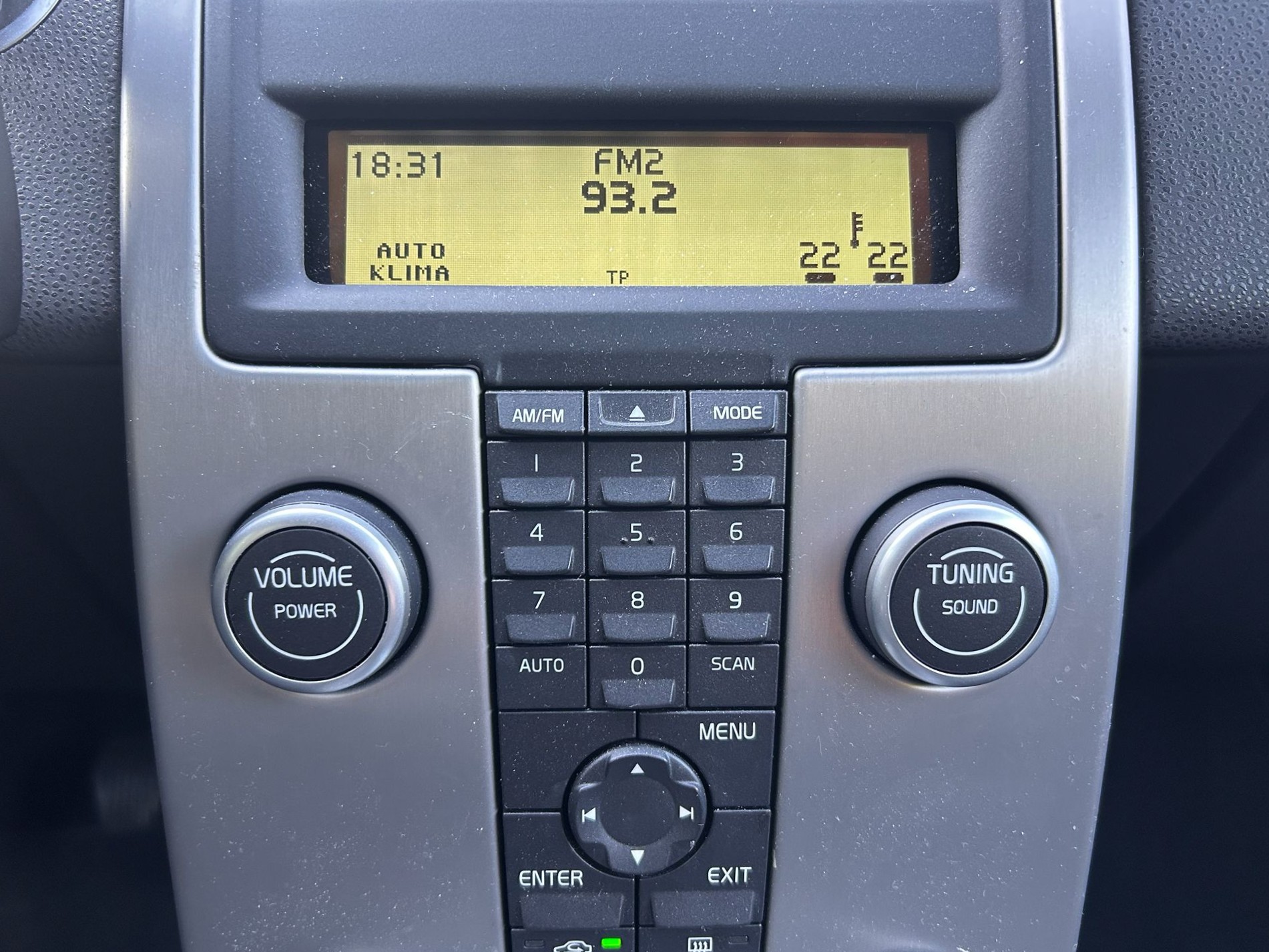 VOLVO C30 1.6D-image-22