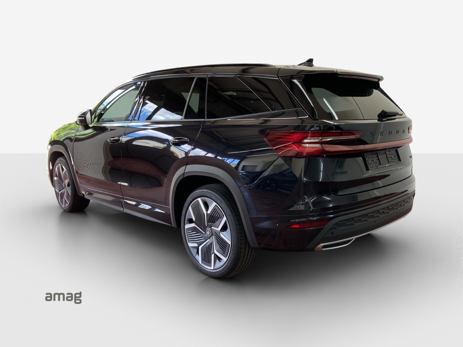 SKODA Kodiaq 2.0 TSI Sportline 4x4-showroom-element-2