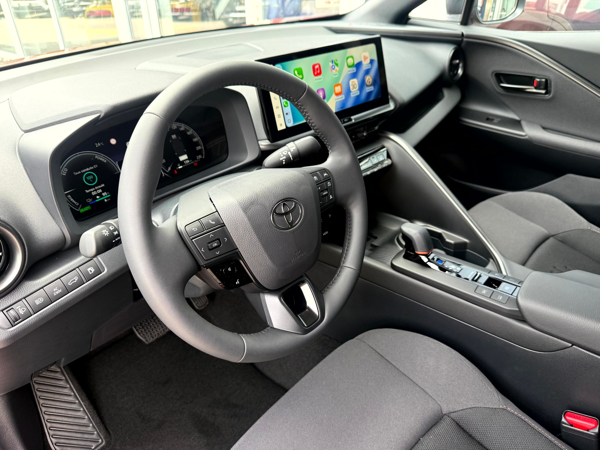 TOYOTA C-HR 2.0 PHEV CVT Swiss Edition-image-20