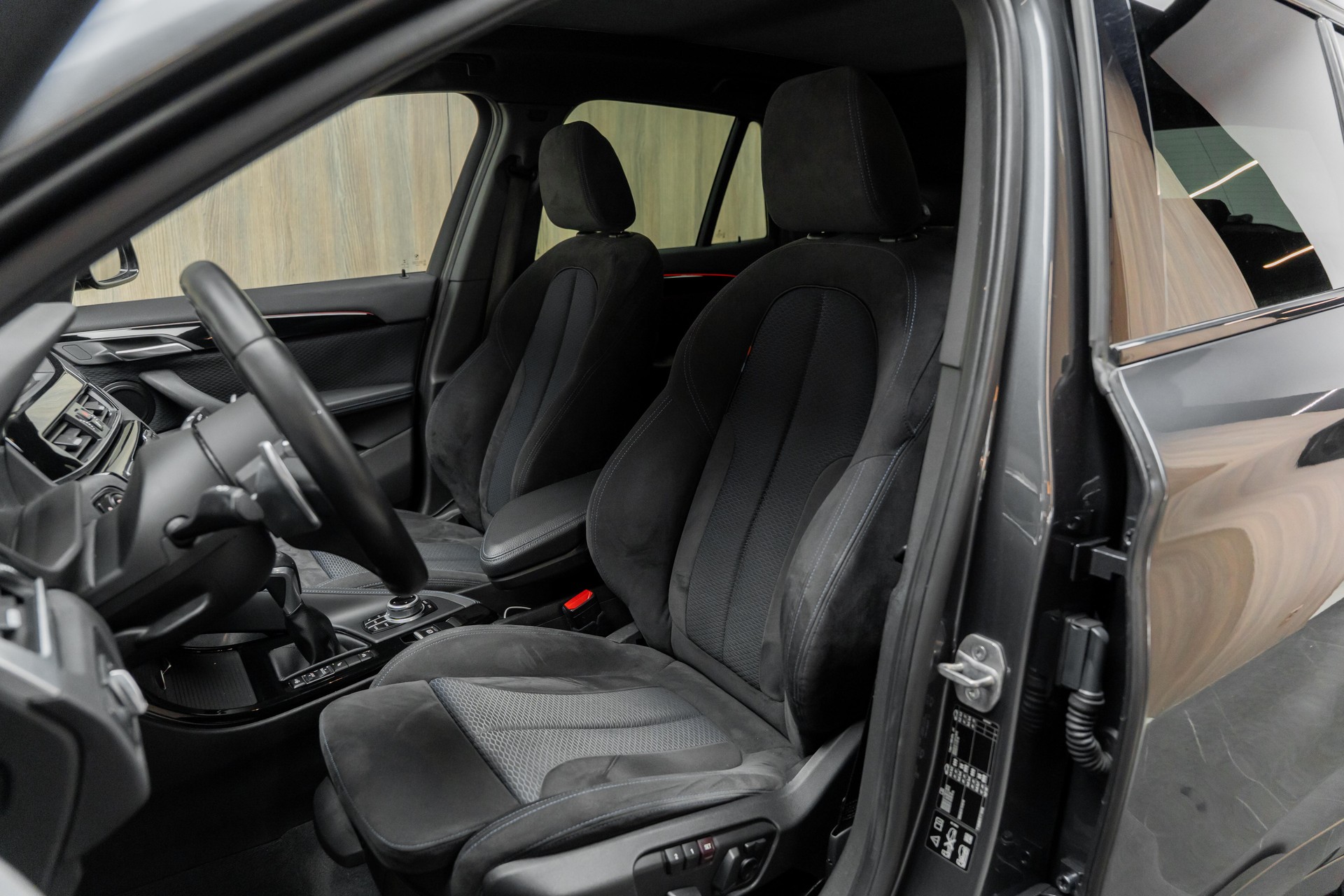 BMW X1 xDrive 25d M Sport Steptronic-image-4