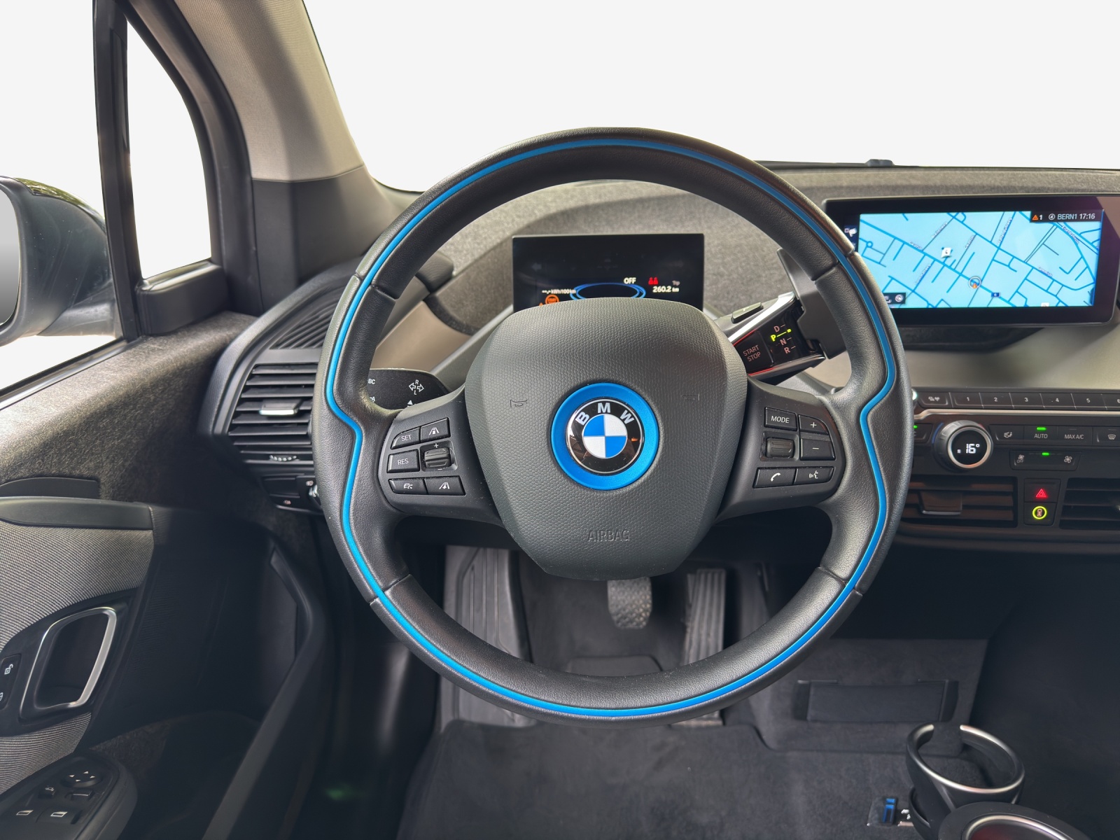 BMW i3s (120Ah) Fleet Edition-image-10