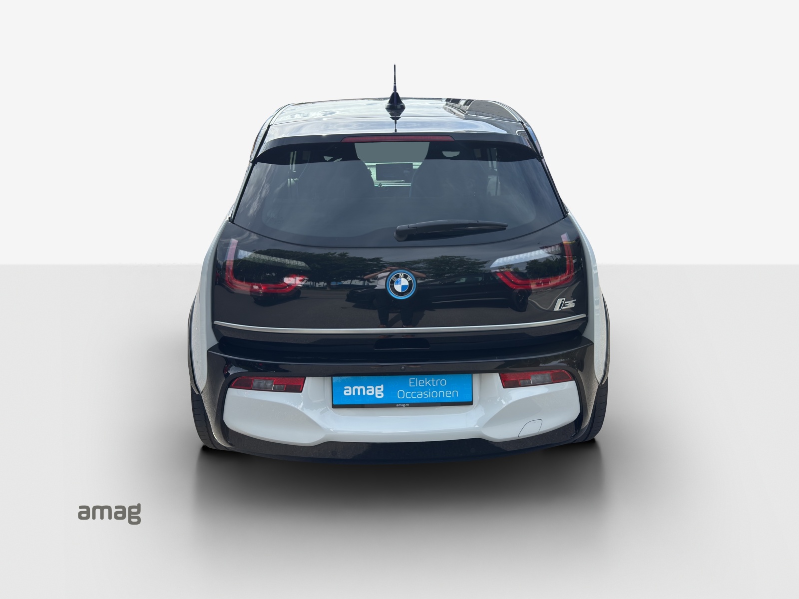 BMW i3s (120Ah) Fleet Edition-image-4
