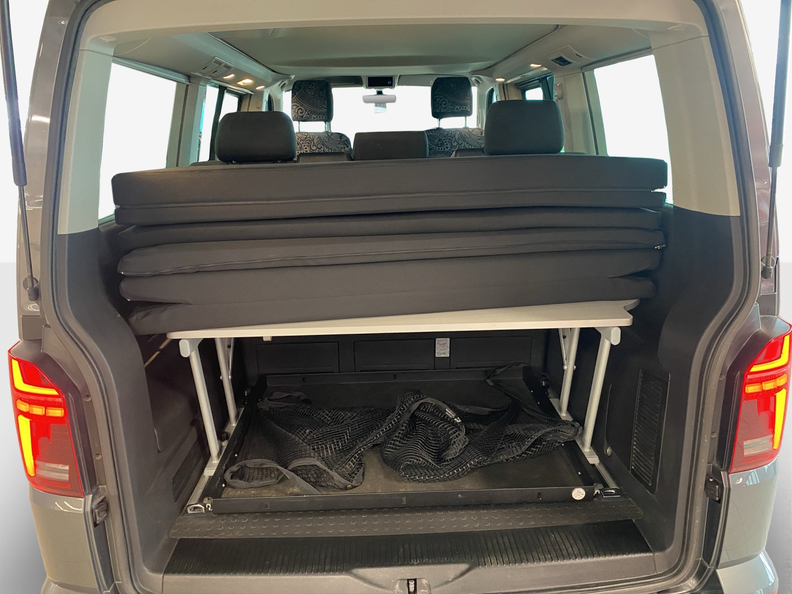 VW T6.1 California 2.0 TDI Beach Liberty Spirit DSG-image-12