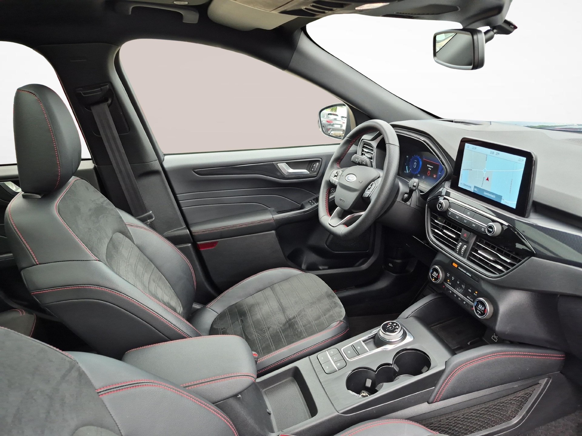 FORD Kuga 2.5 Plug-in Hybrid ST-Line X / ab 3,99% Leasing bei Abschluss einer Protect Autoversicherung-image-10