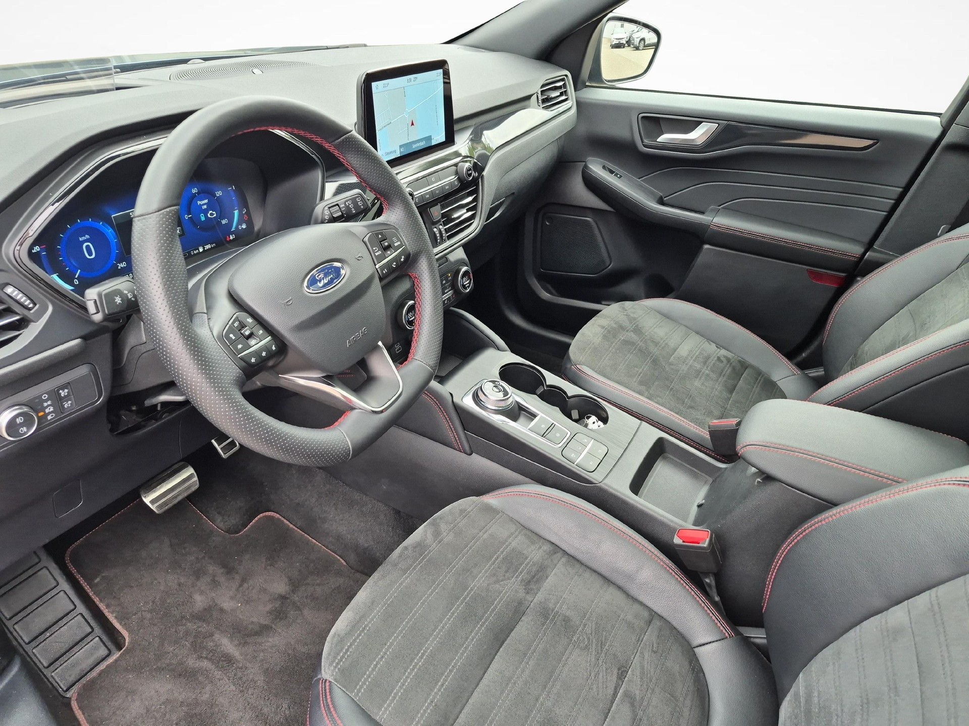 FORD Kuga 2.5 Plug-in Hybrid ST-Line X / ab 3,99% Leasing bei Abschluss einer Protect Autoversicherung-image-13