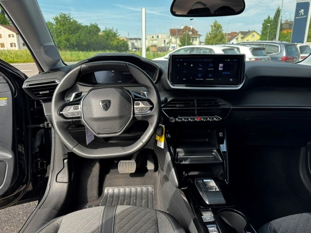 PEUGEOT 208 1.2 MHEV 110 Style-image-5