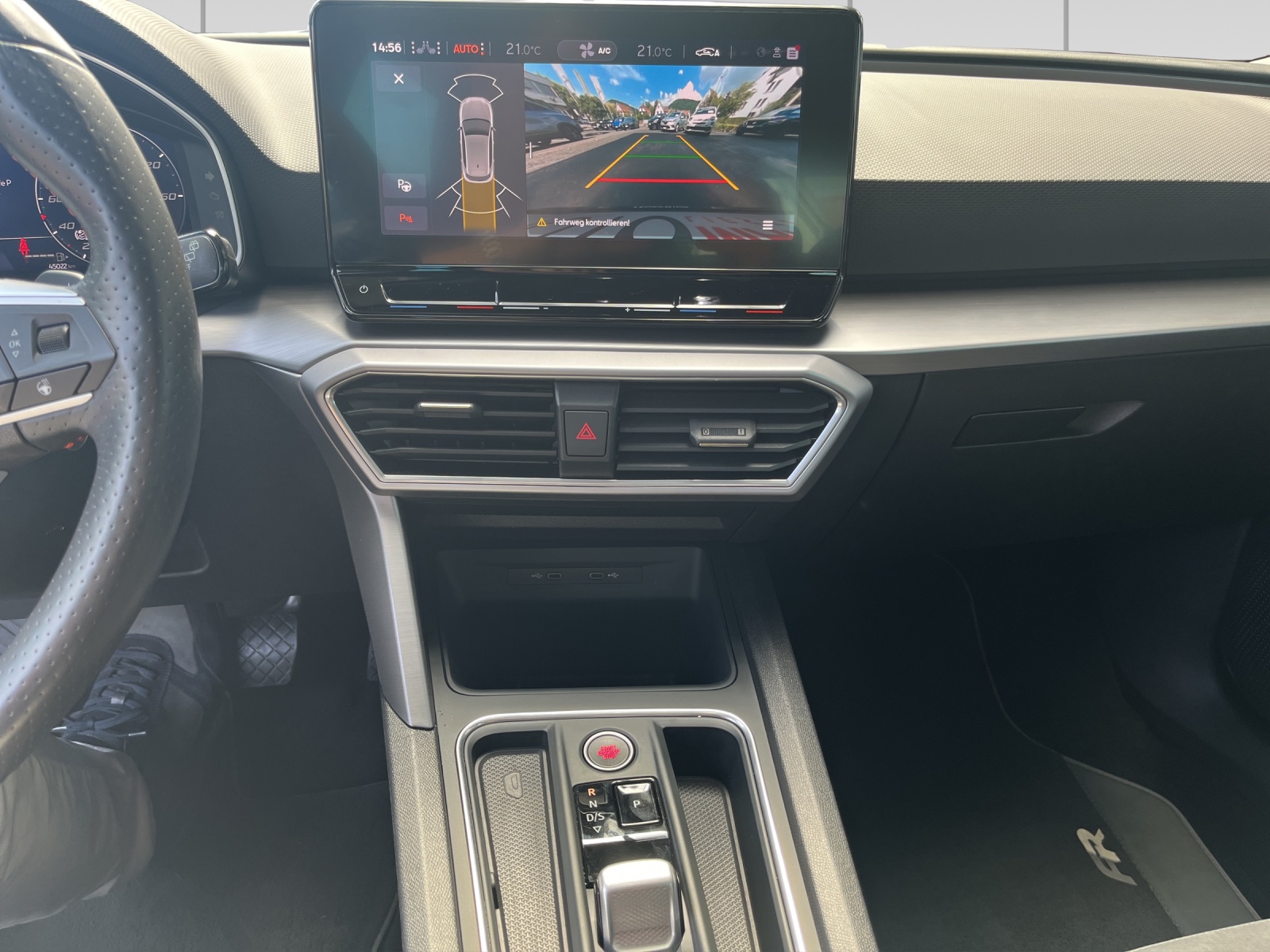 SEAT Leon 1.4 eHybrid pHEV DSG FR-image-9