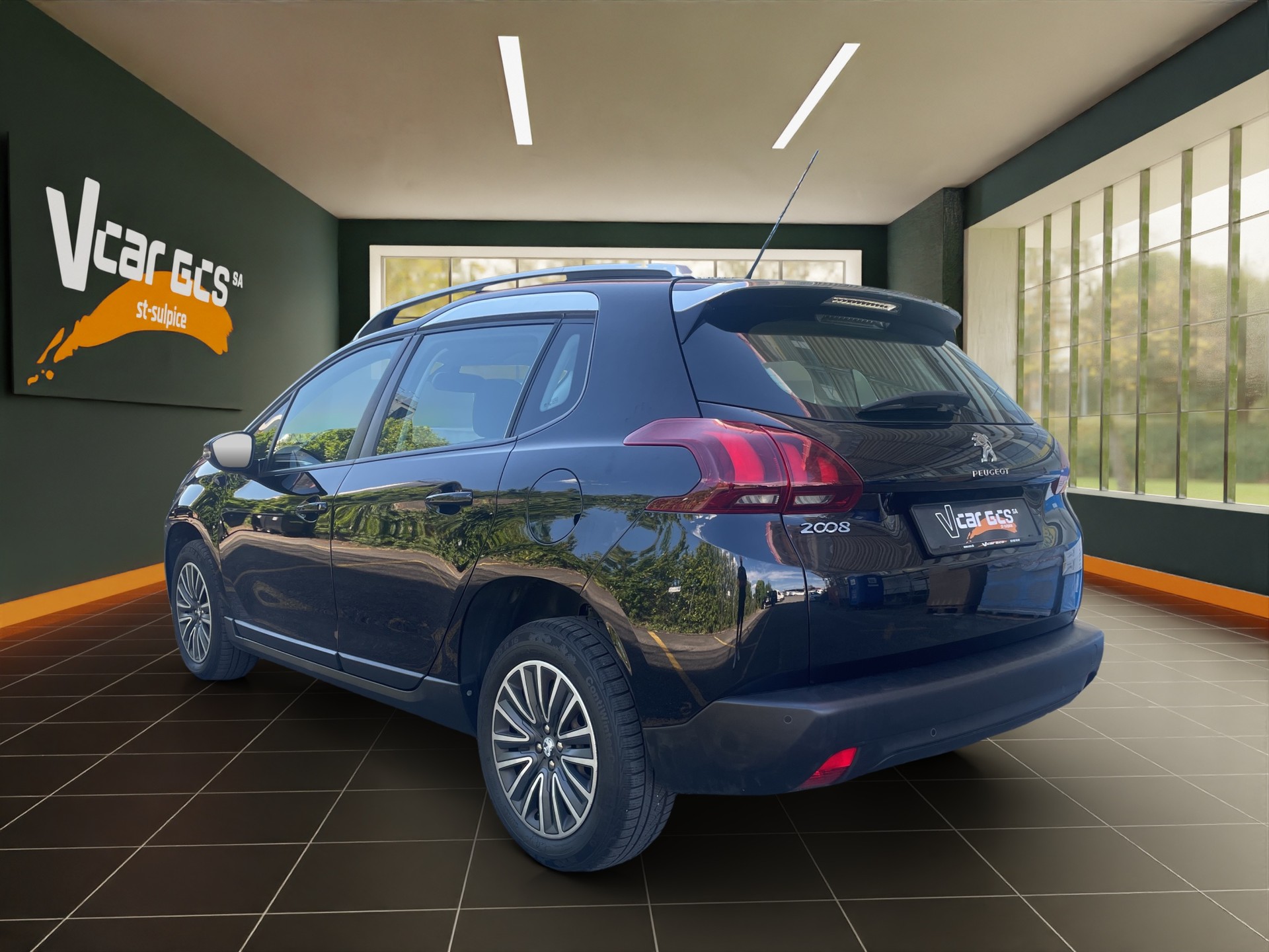 PEUGEOT 2008 1.2 PureTech Active EAT6-image-2