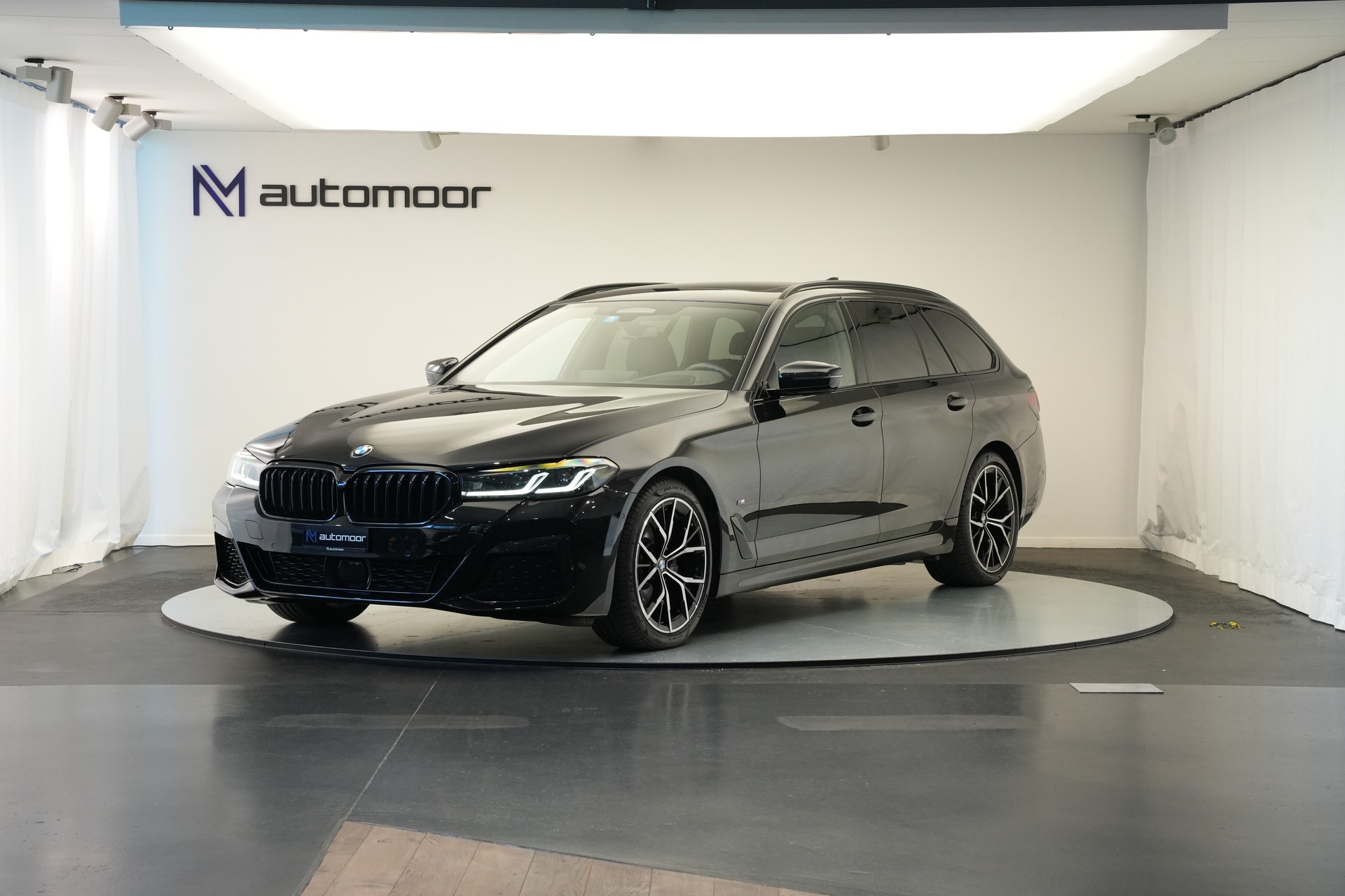 BMW 520d xDrive 48V Touring M Sport Steptronic