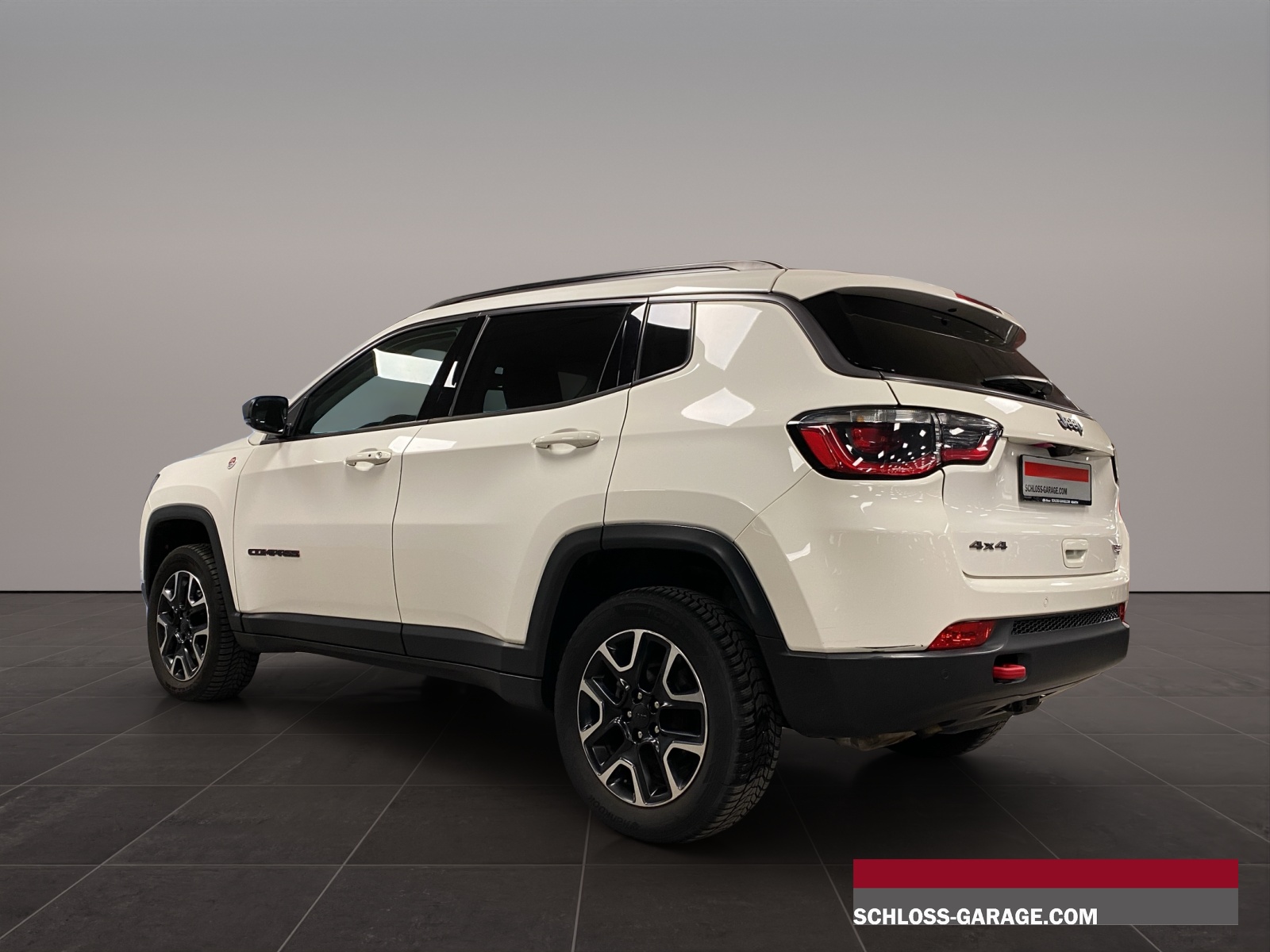 JEEP COMPASS 2.0 CRD Trailhawk A-showroom-element-2