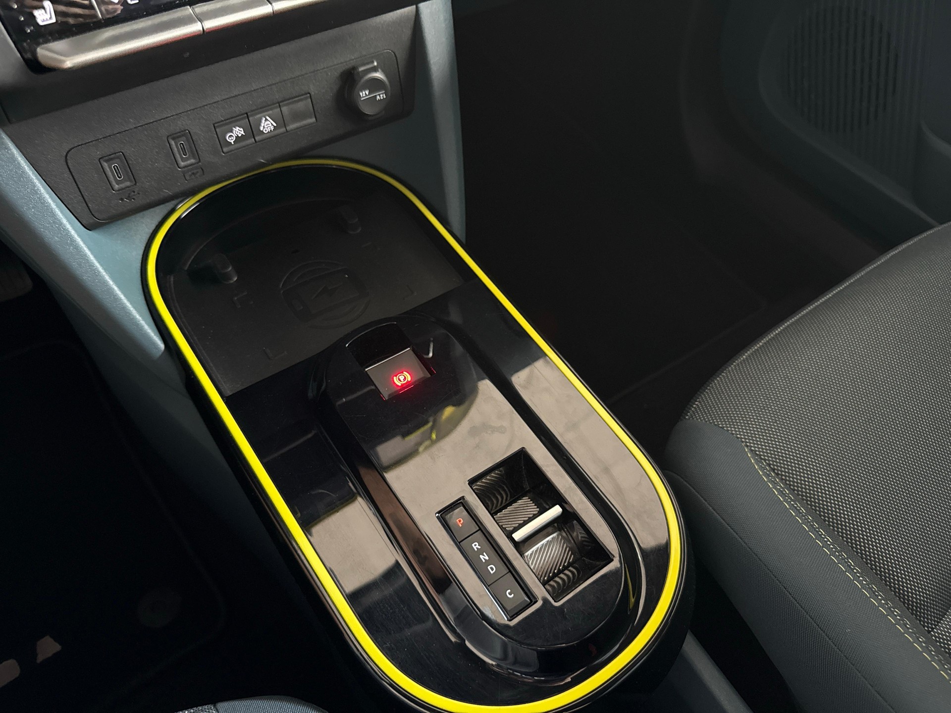FIAT Grande Panda La Prima-image-15