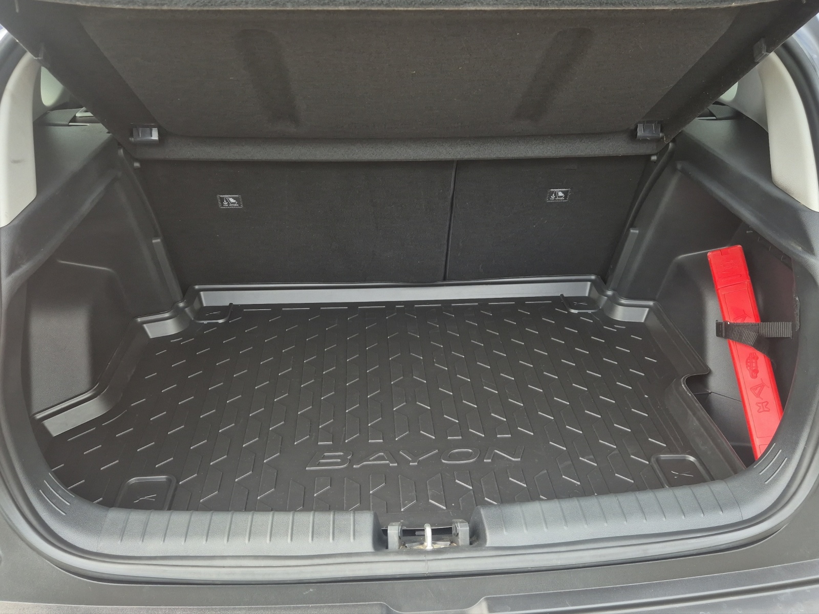 HYUNDAI Bayon 1.0 T-GDi Amplia DCT-image-14