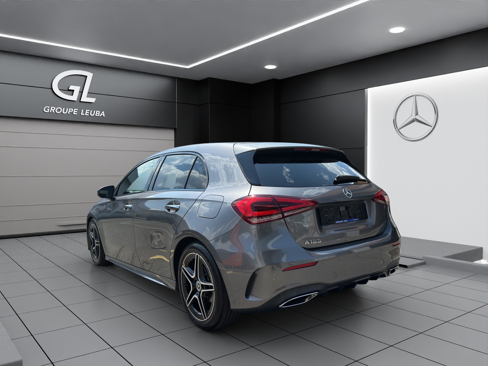 MERCEDES-BENZ A 180 Night Star AMG Line-showroom-element-3