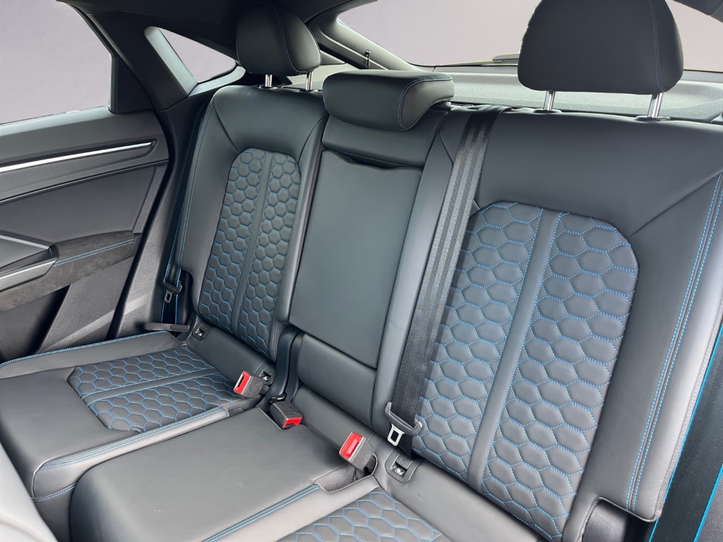 AUDI RS Q3 Sportback quattro S tronic-image-15