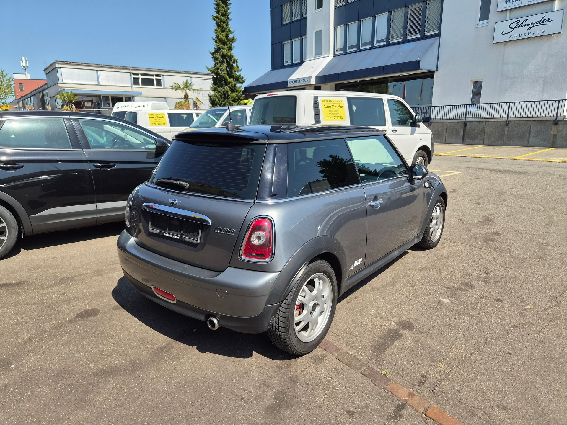 MINI Cooper Steptronic-showroom-element-1