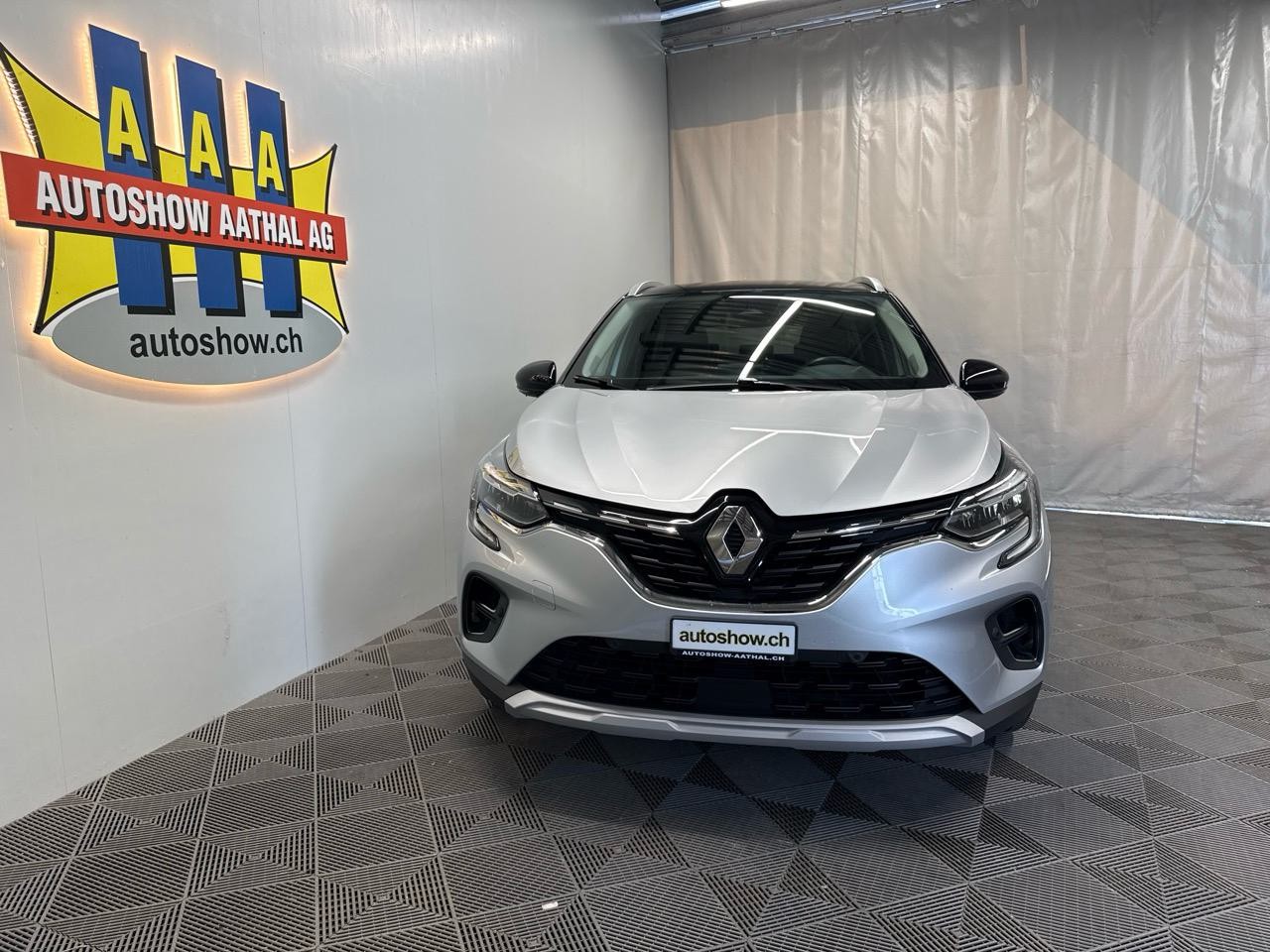RENAULT Captur 1.3 TCe Initiale EDC-image-9