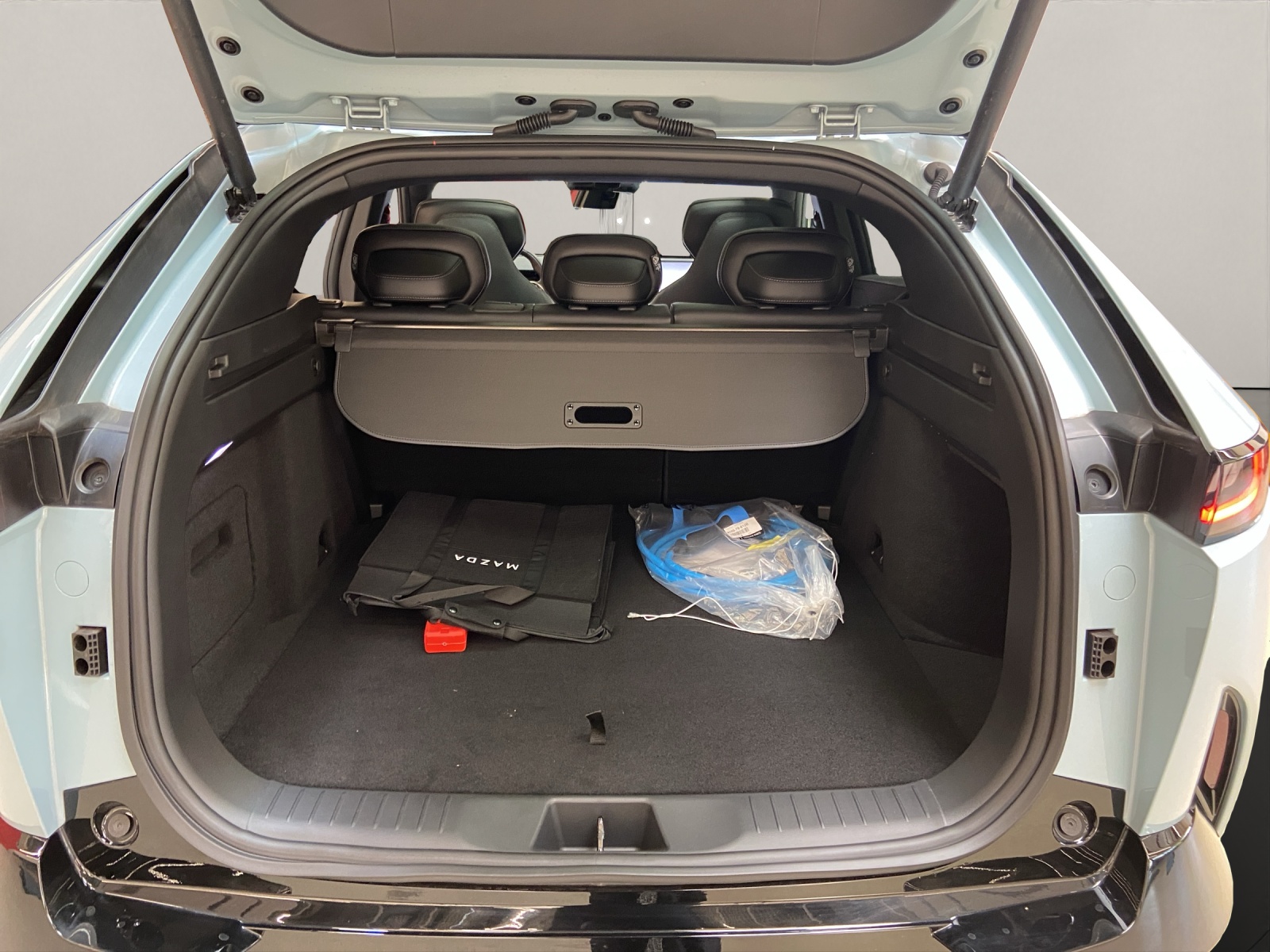 MAZDA CX-6e Takumi-image-13