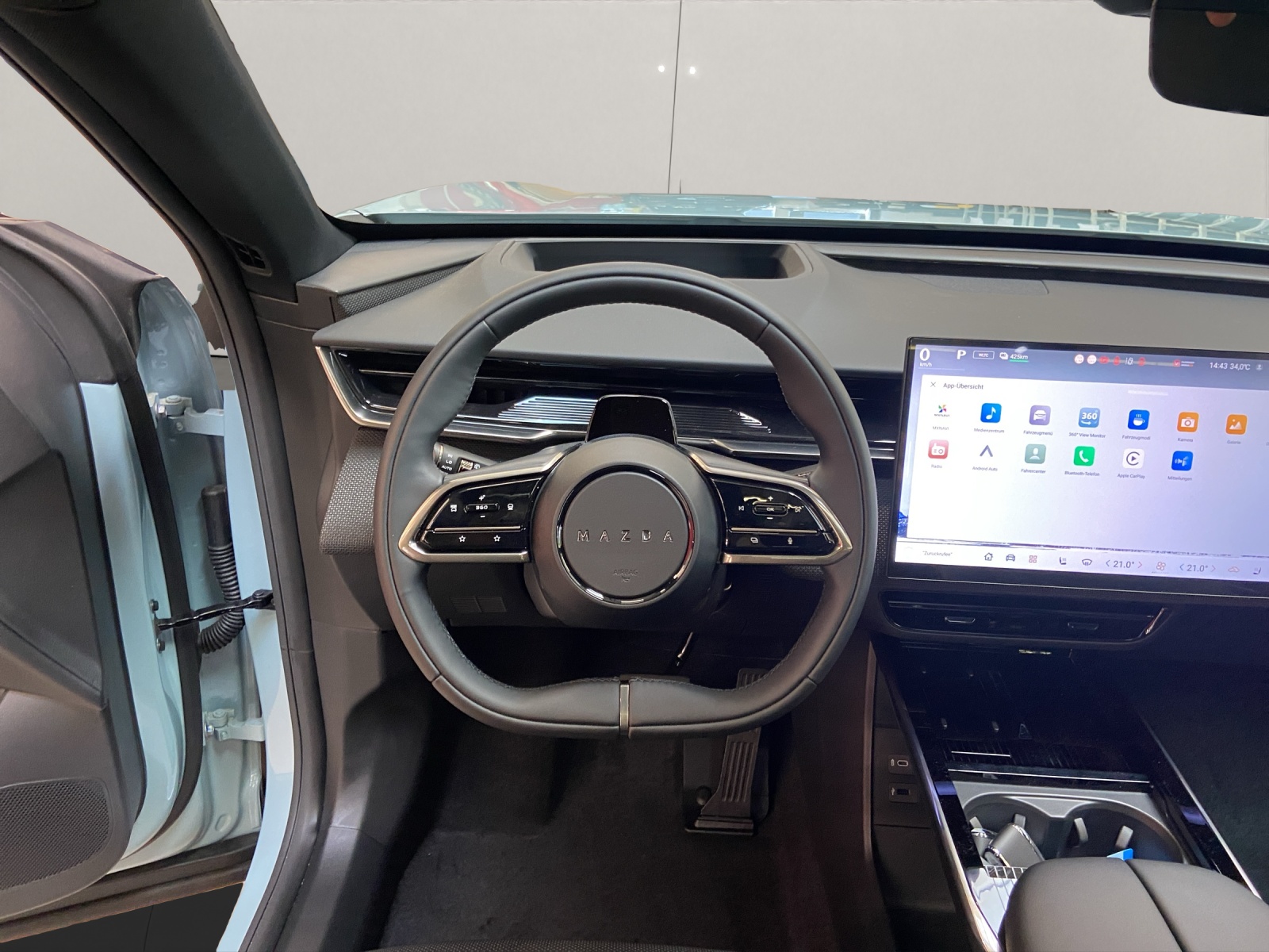 MAZDA CX-6e Takumi-image-6