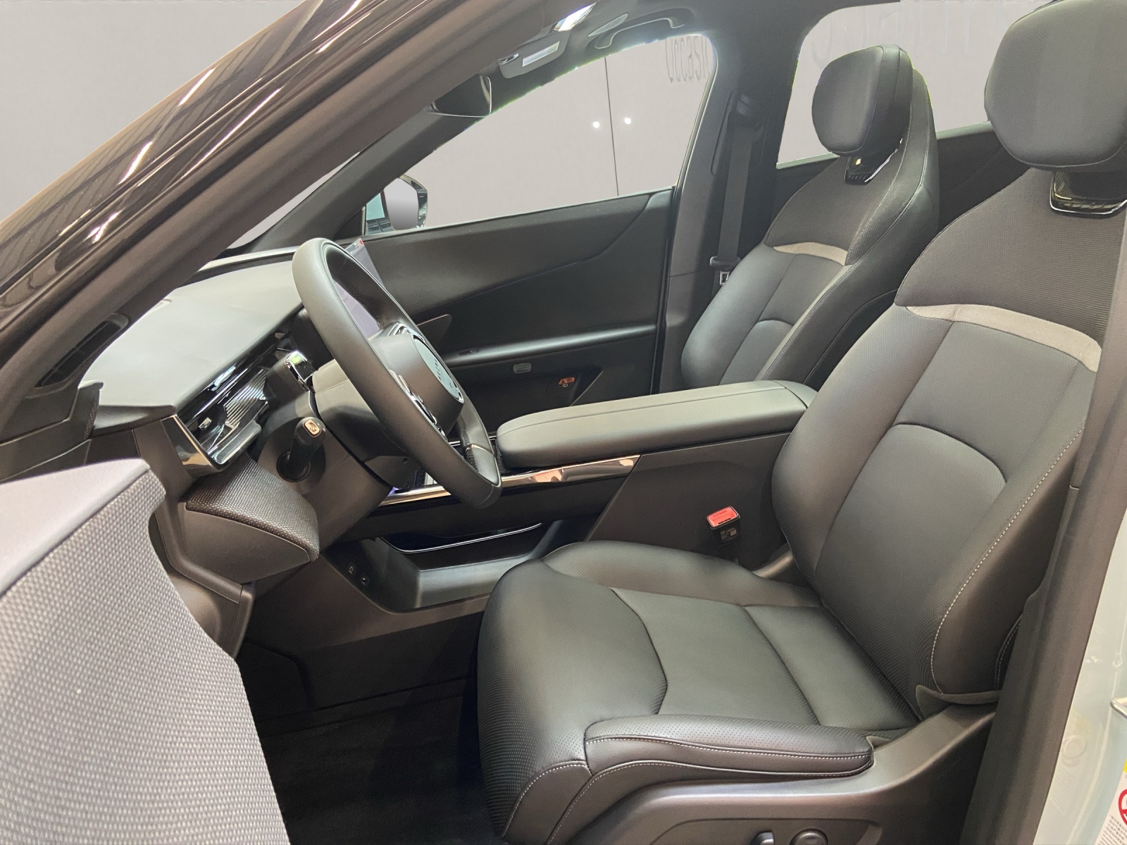 MAZDA CX-6e Takumi-image-4