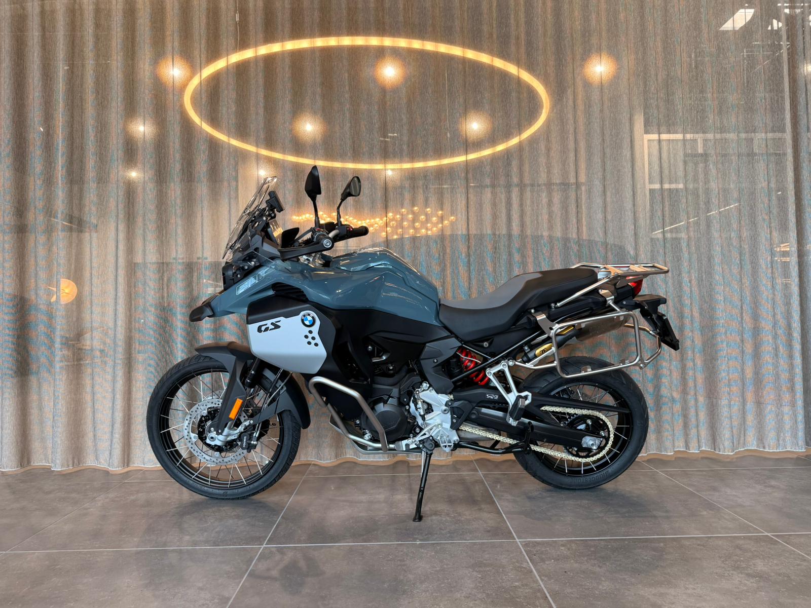 BMW F 900 GS Adventure-image-1
