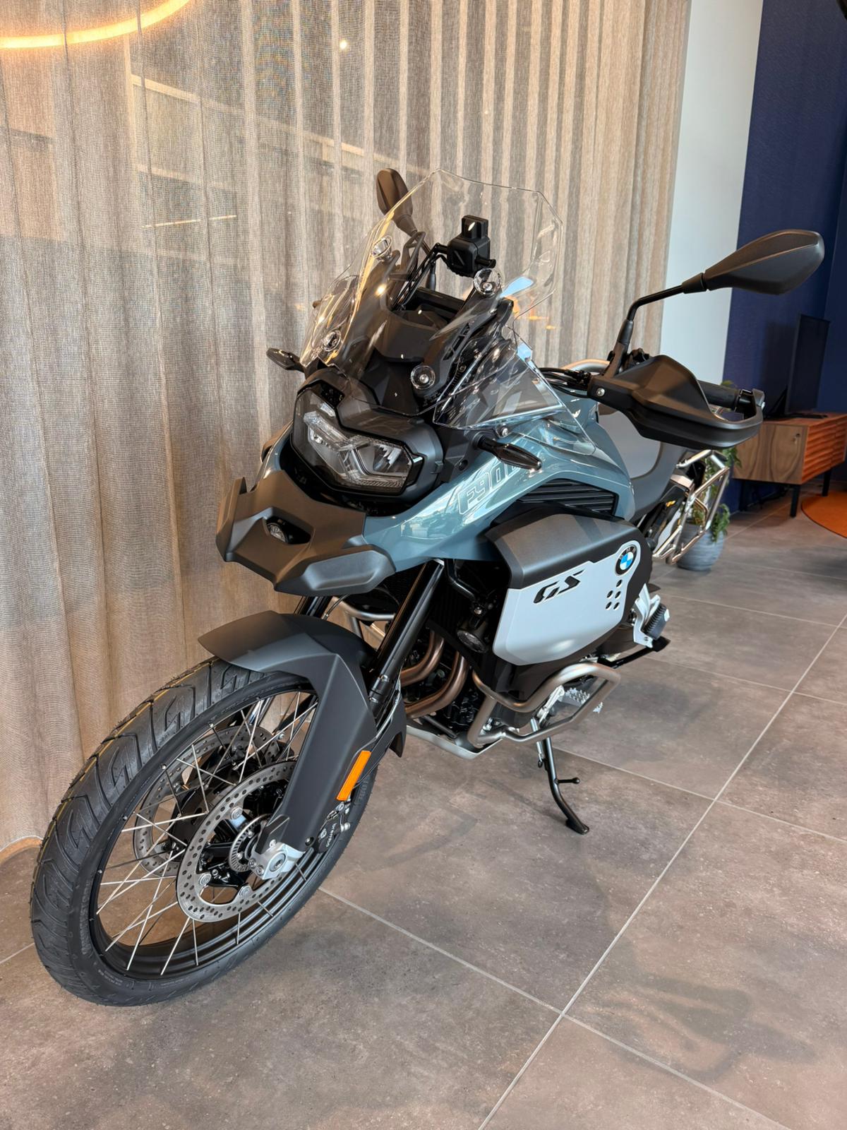 BMW F 900 GS Adventure-image-4