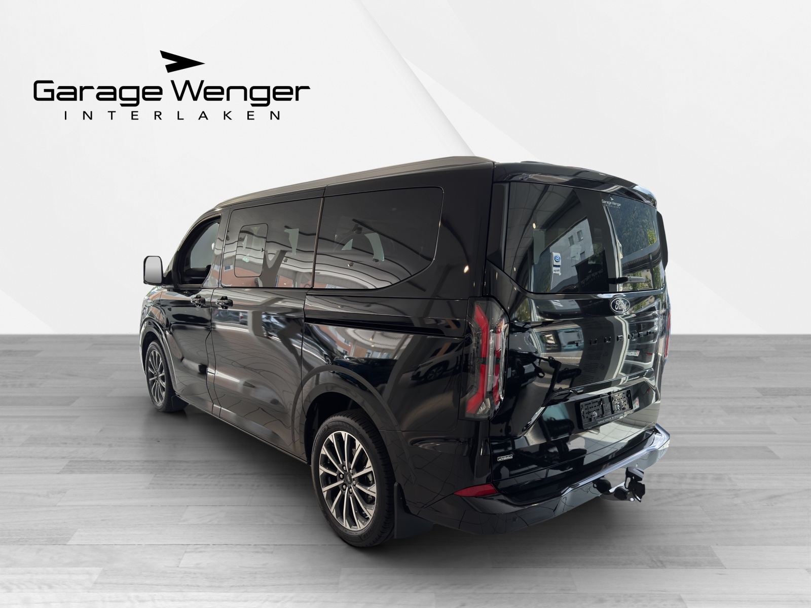 FORD Tourneo Bus 340 L1H1 PHEV TitaniumX-image-3