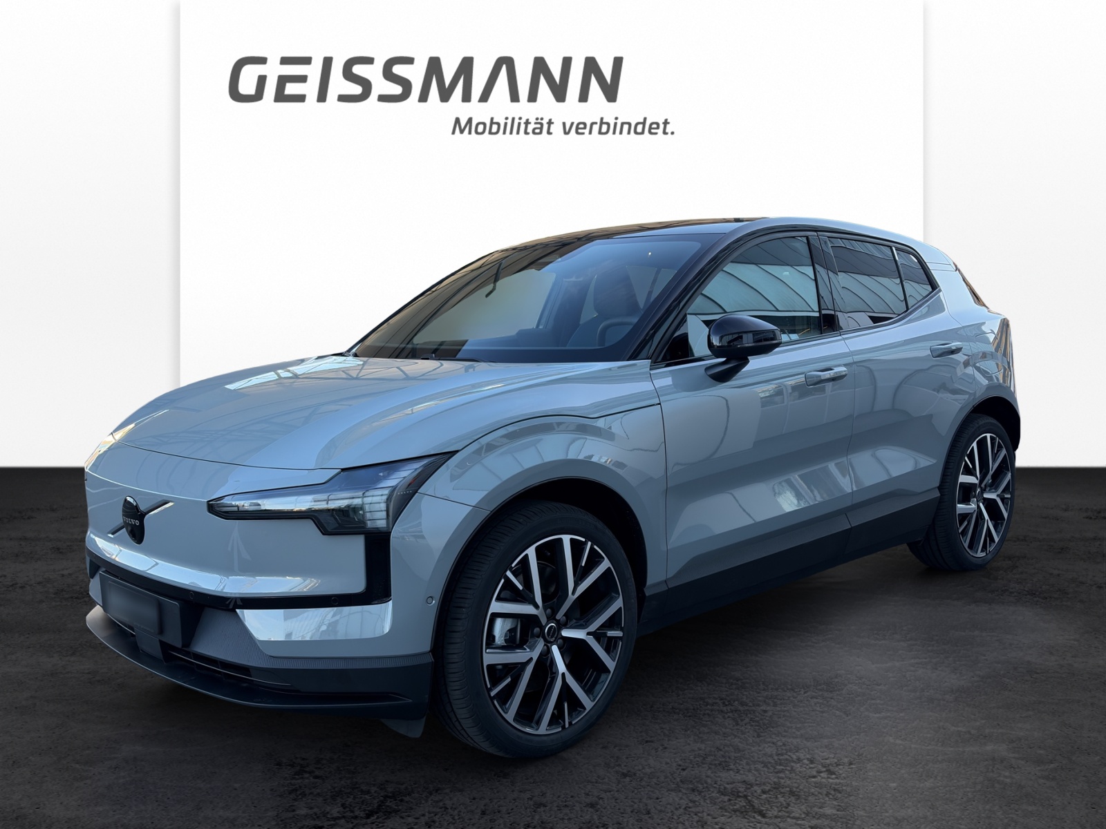 VOLVO EX30 P8 Ultra XCENTRIC Black Edition AWD