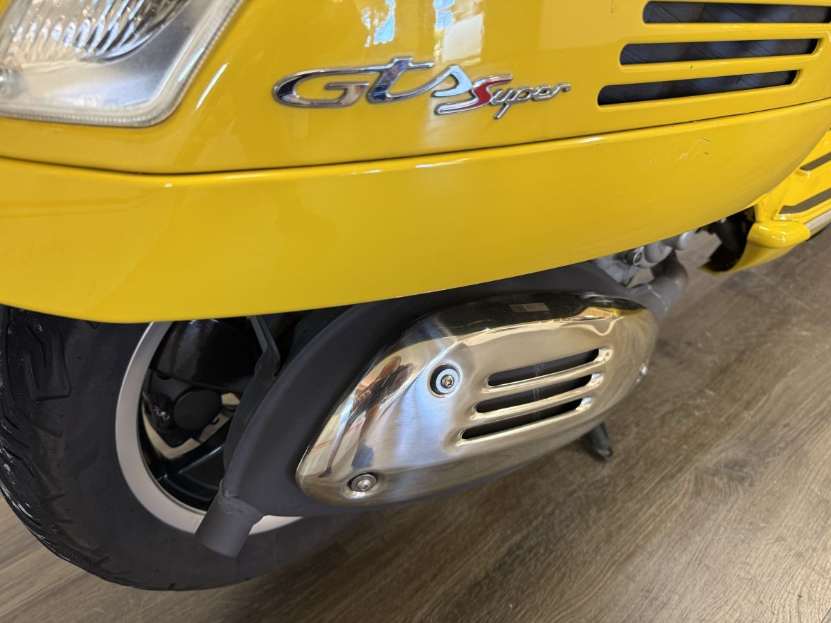 PIAGGIO Vespa GTS 300 Super ABS-image-6