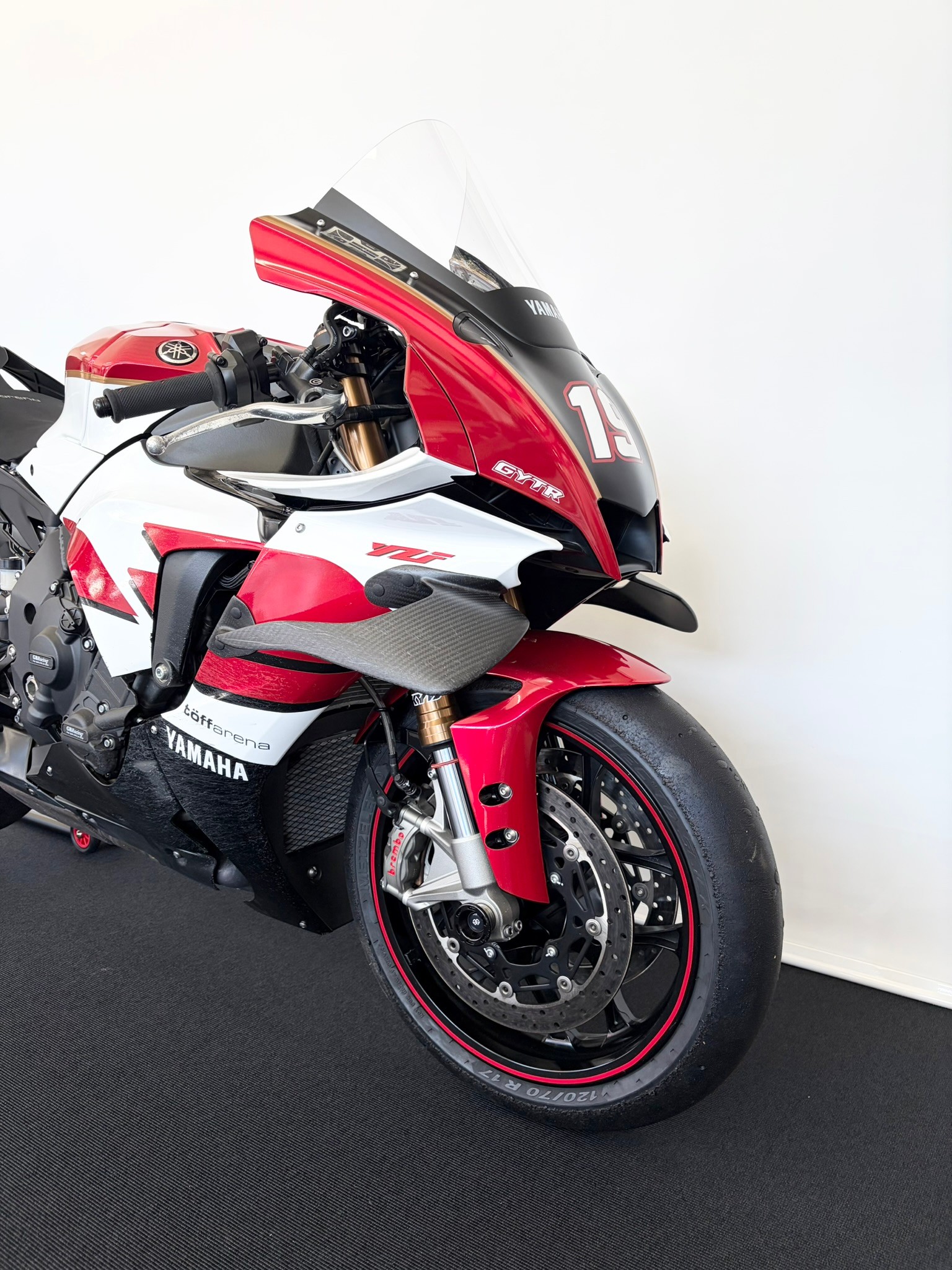 YAMAHA R1 RACE-image-2