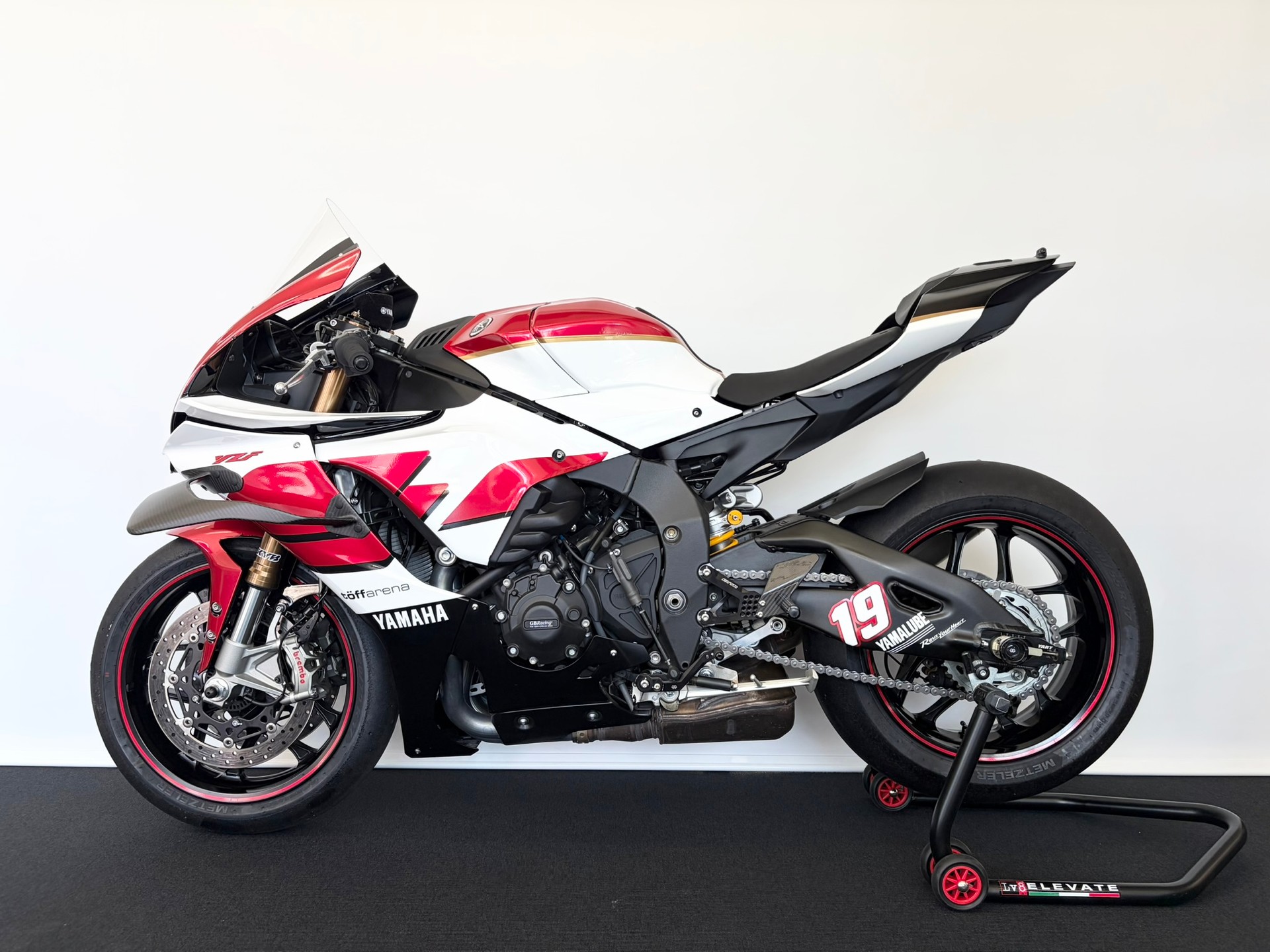 YAMAHA R1 RACE-image-1