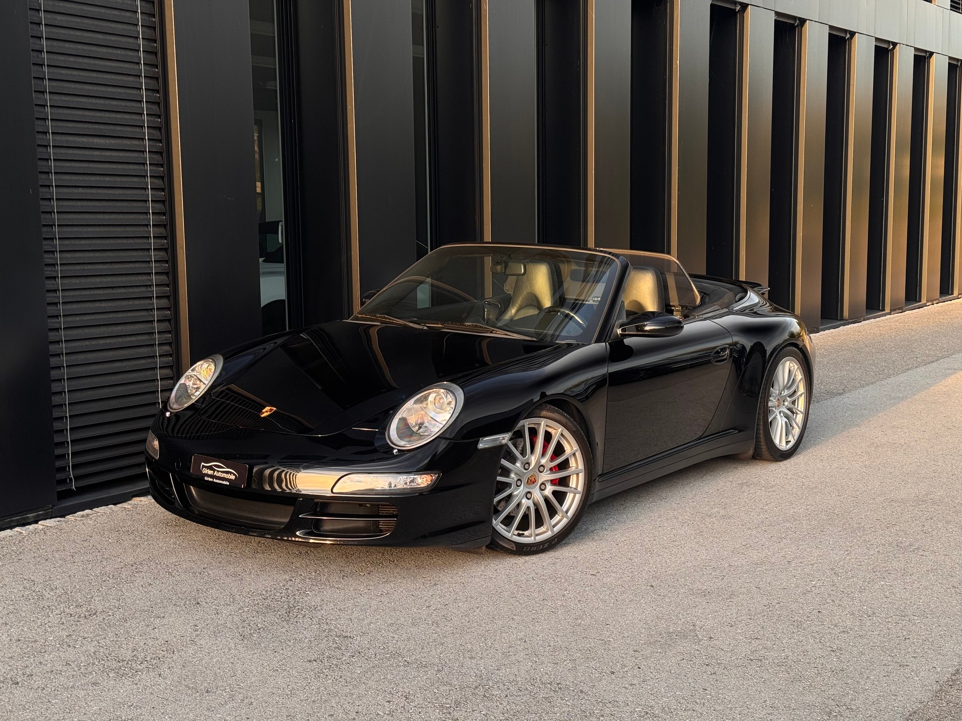 PORSCHE 911 Cabrio Carrera 4S