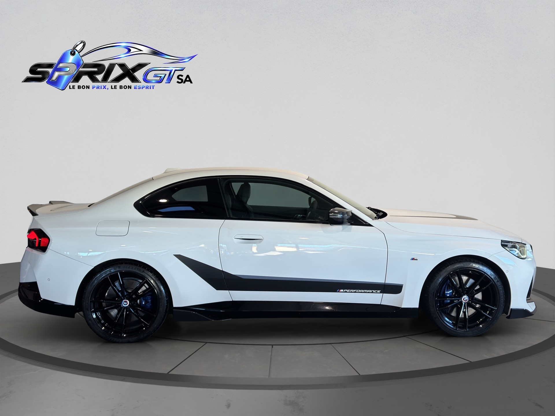 BMW M240i xDrive Steptronic-image-5