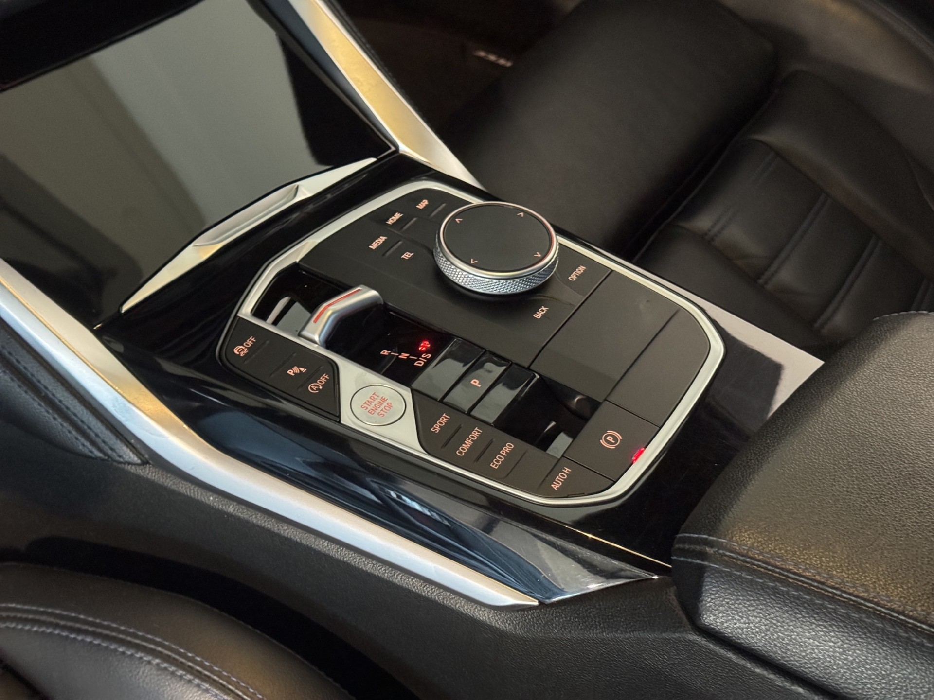 BMW M240i xDrive Steptronic-image-13